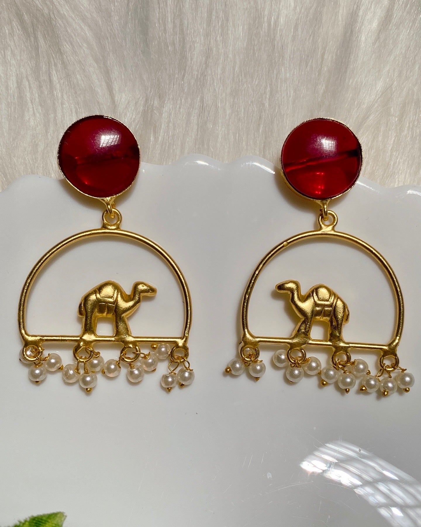 Dune Charm Earrings - Maroon