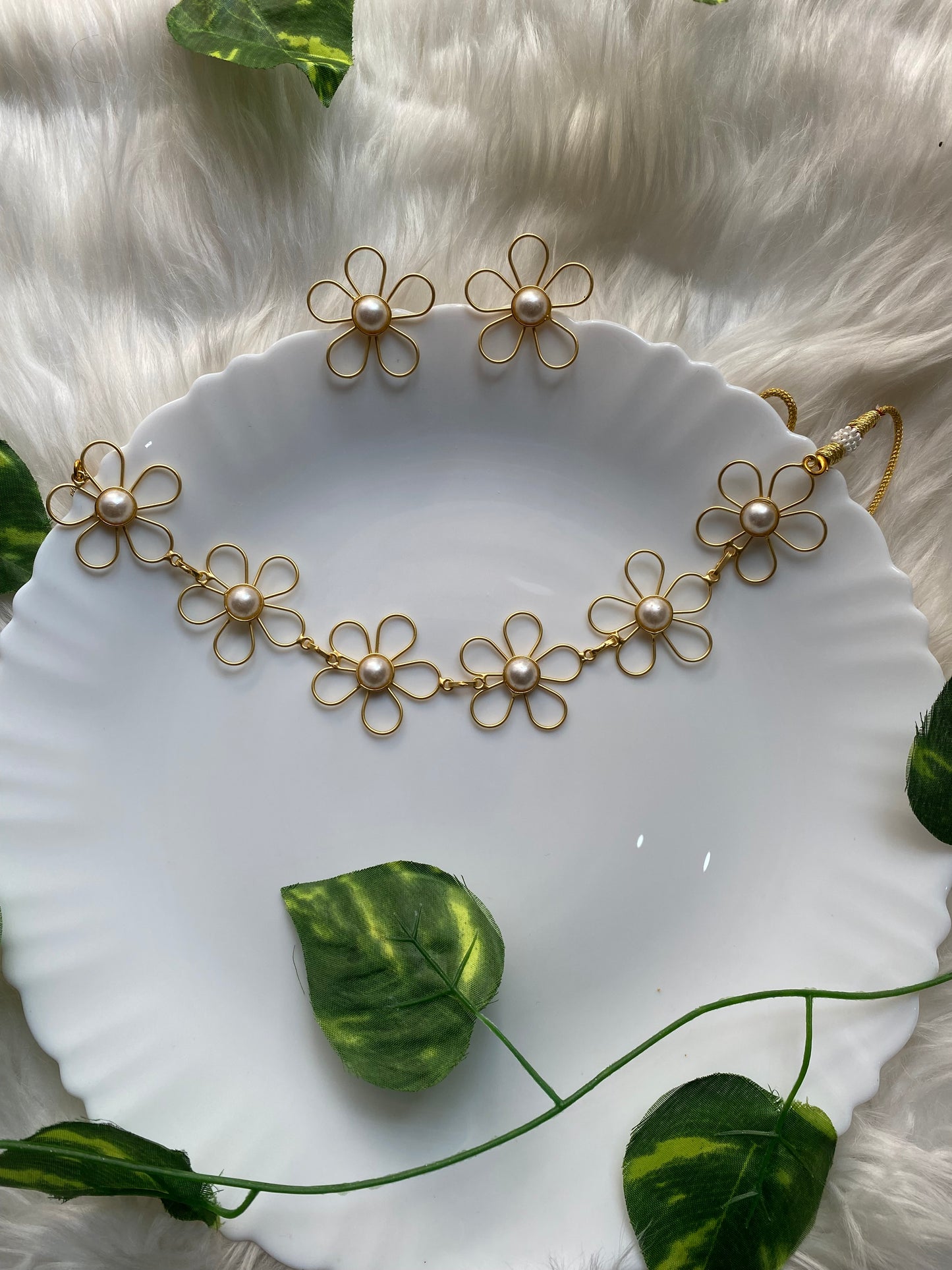 Phoolon ka haar necklace