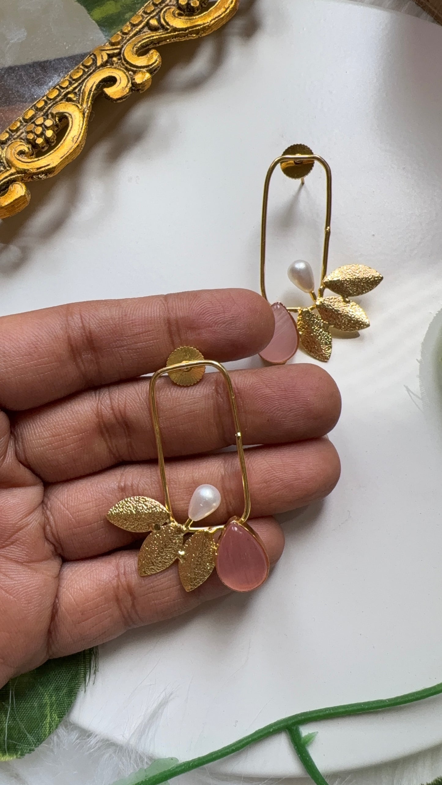 Misha Wings Earrings - Pink