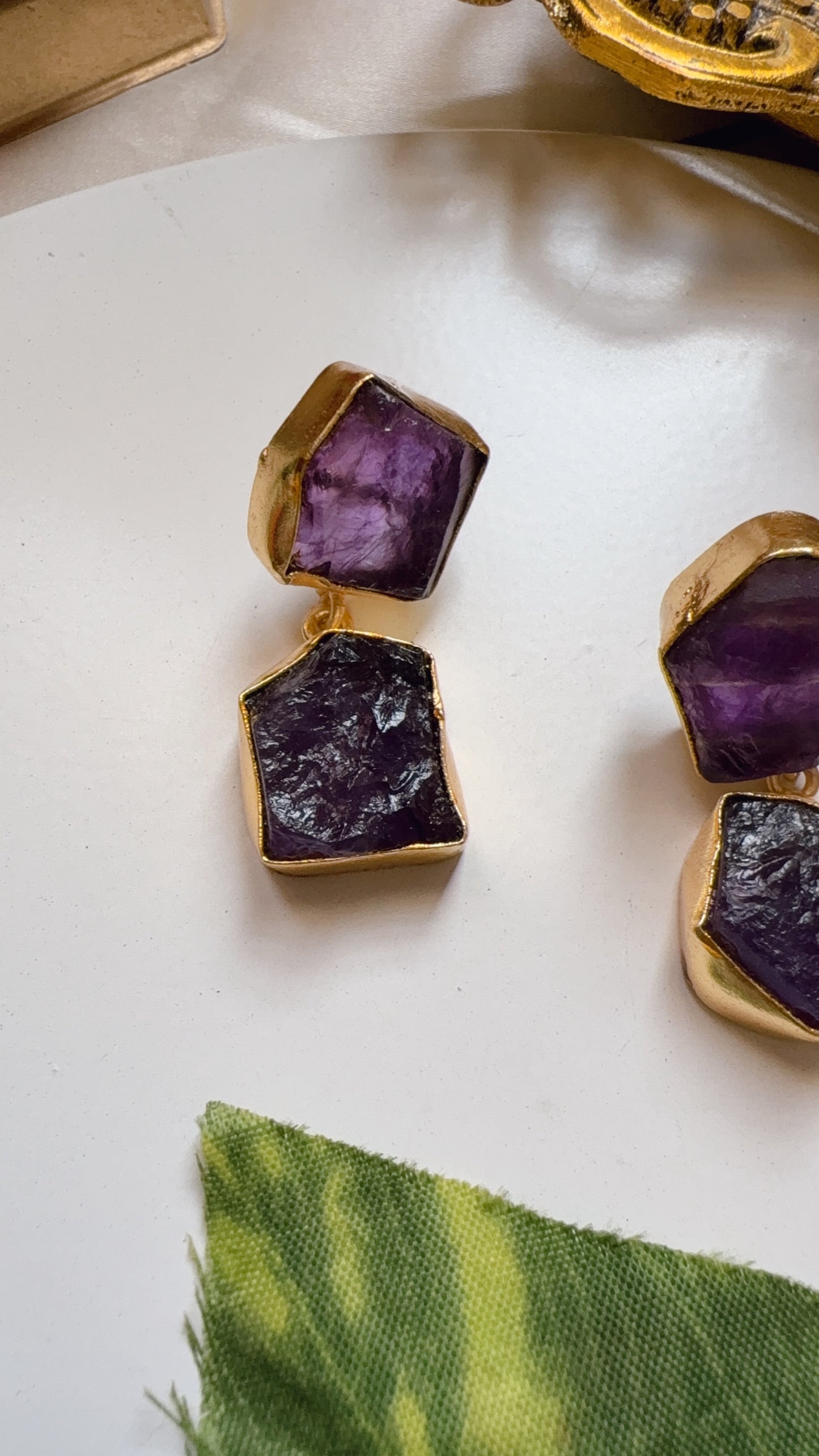 Diva Uncut Raw Stone Earrings - Purple