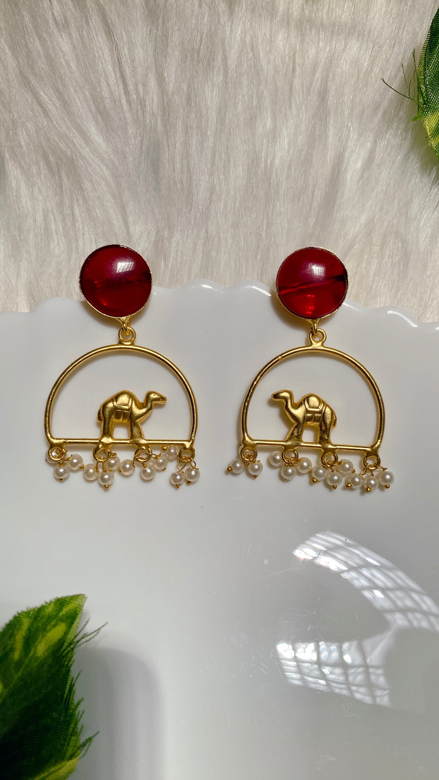 Dune Charm Earrings - Maroon