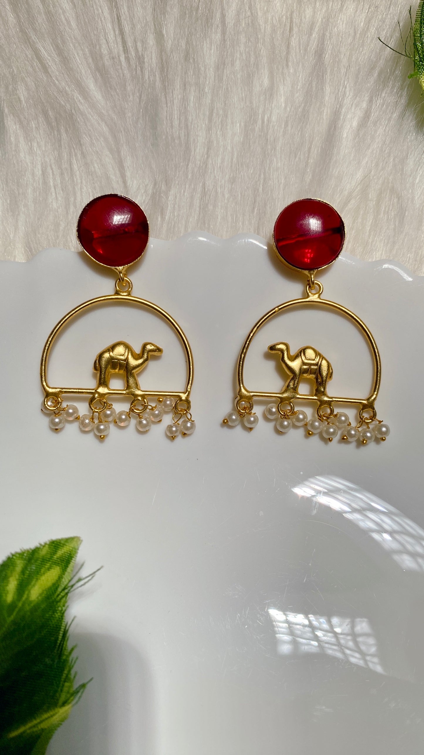 Dune Charm Earrings - Maroon