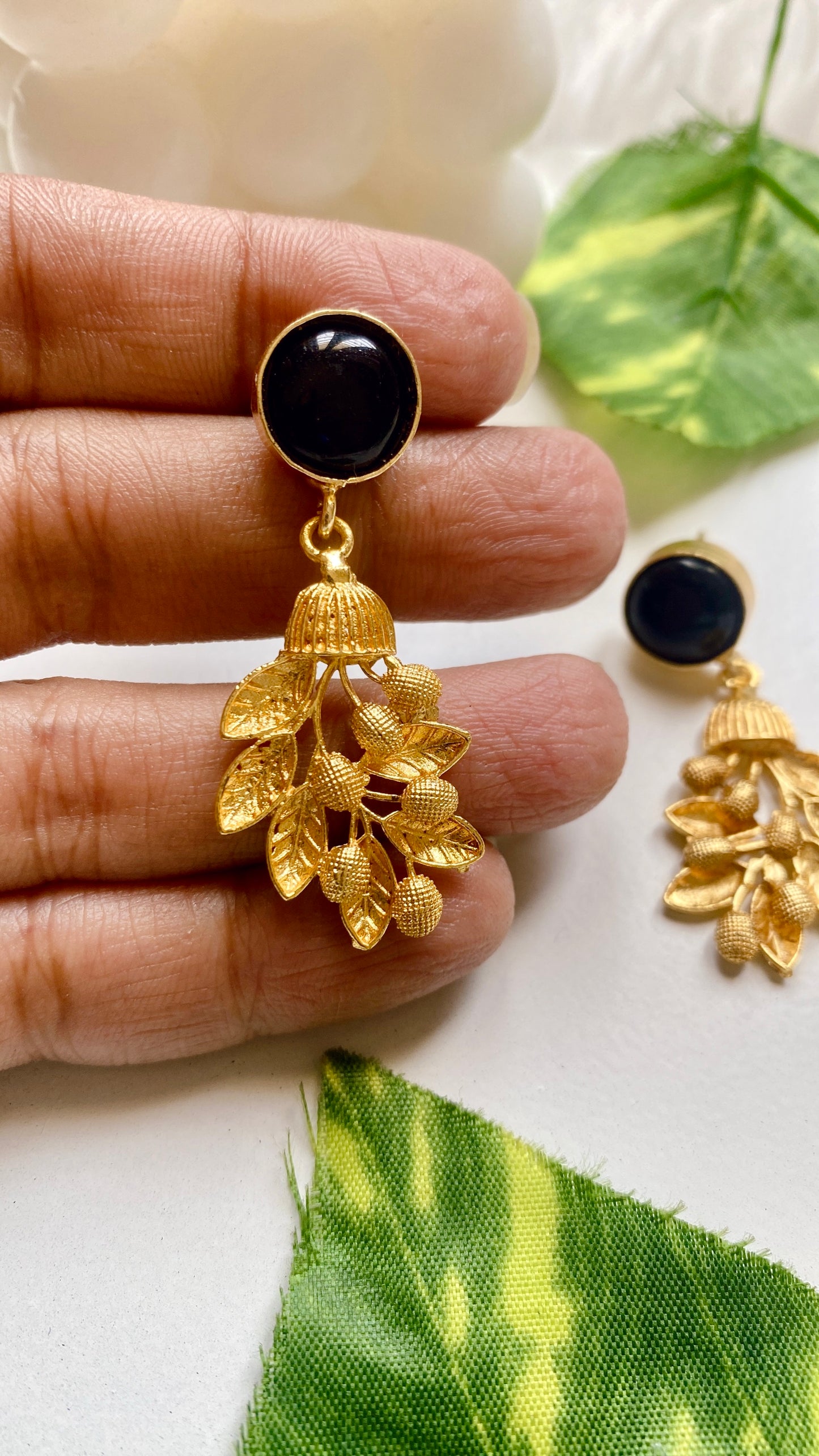 Kanika Leaf Earrings - Black