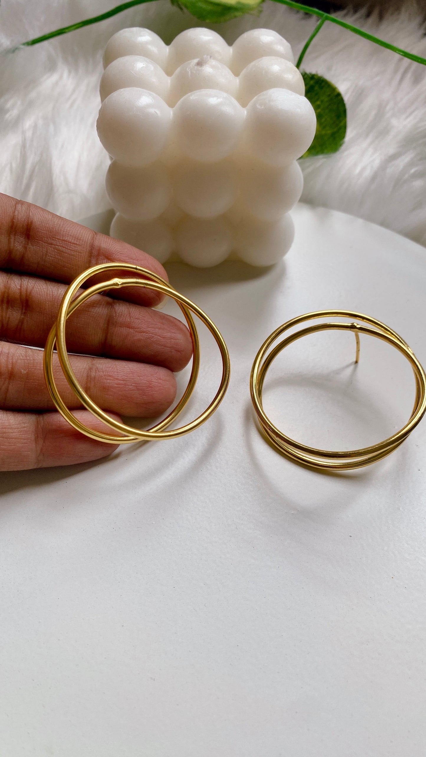 Twisted Circles Hoops
