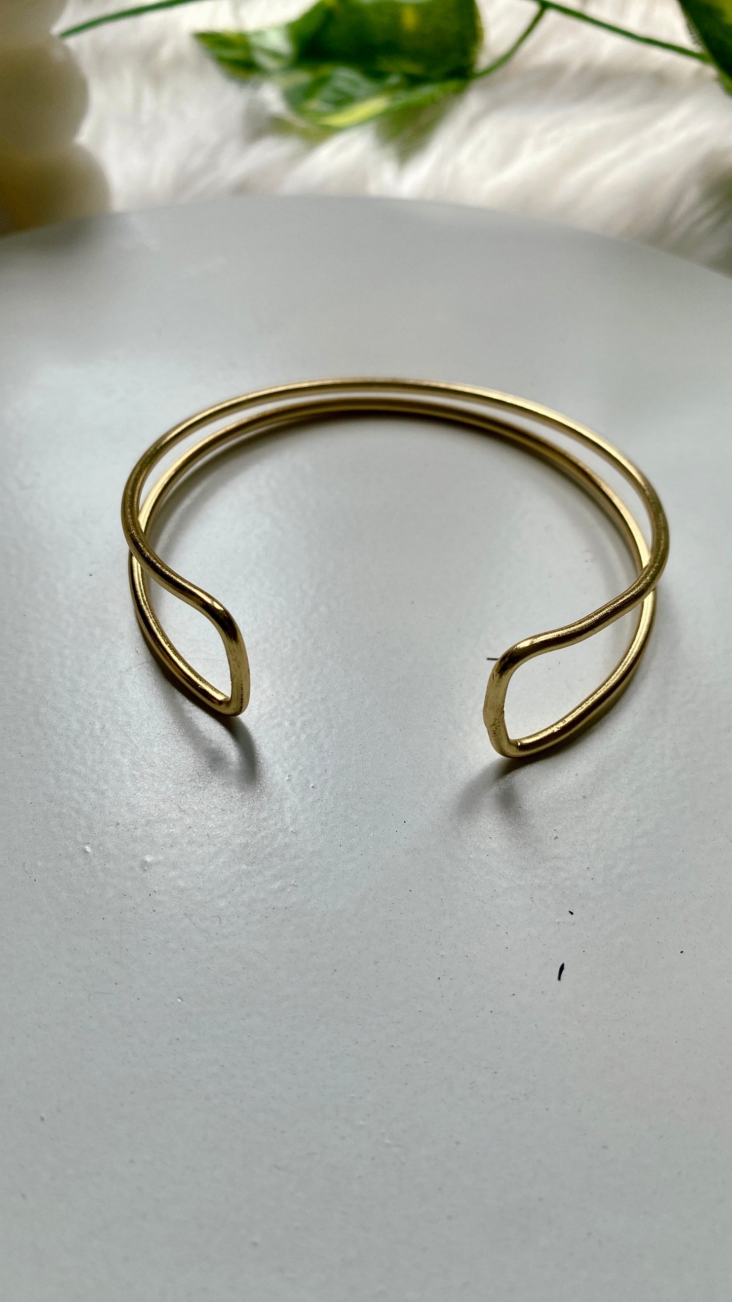 Taru Brass Handcuff