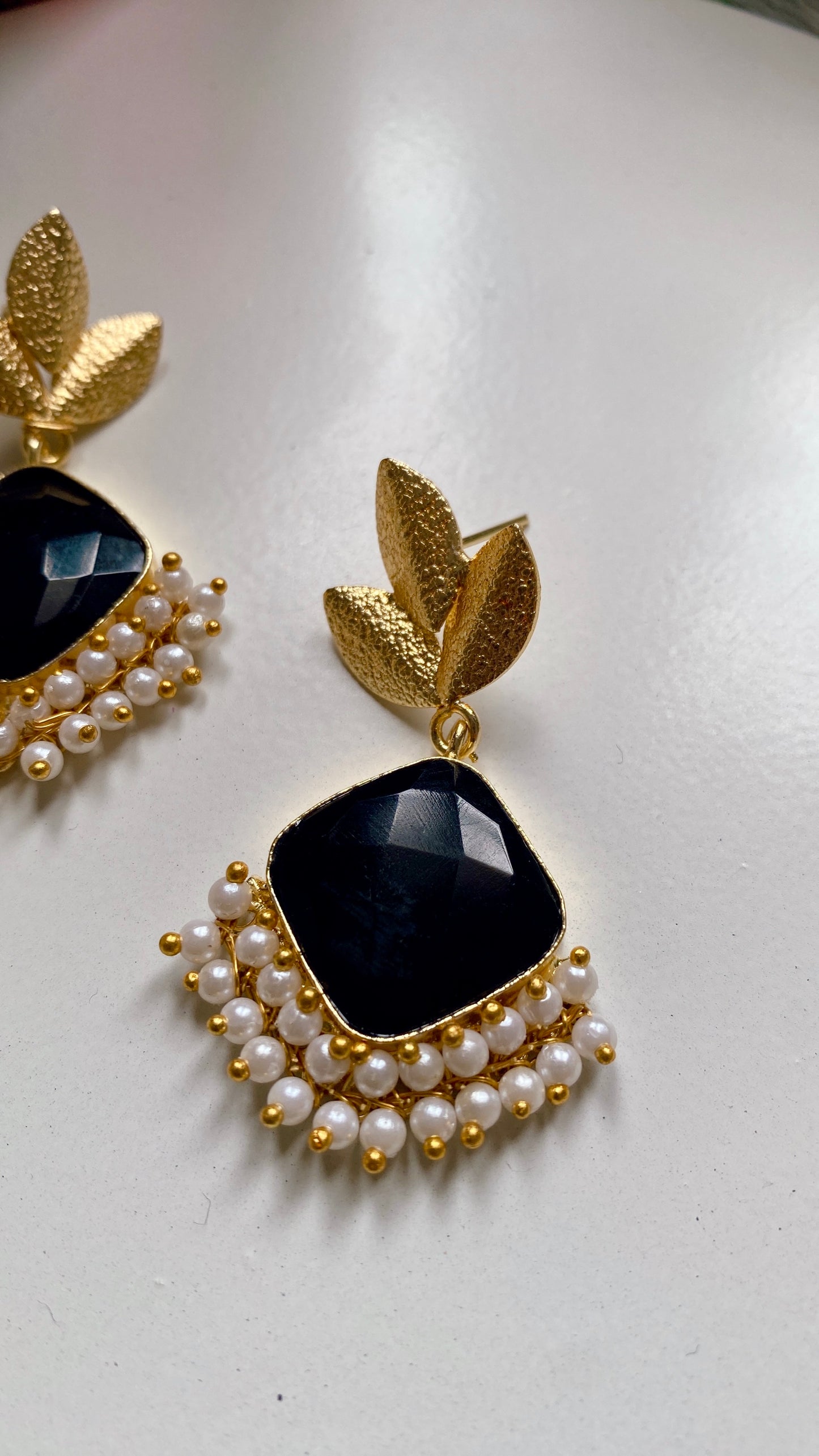 Mira phool Earrings - Black