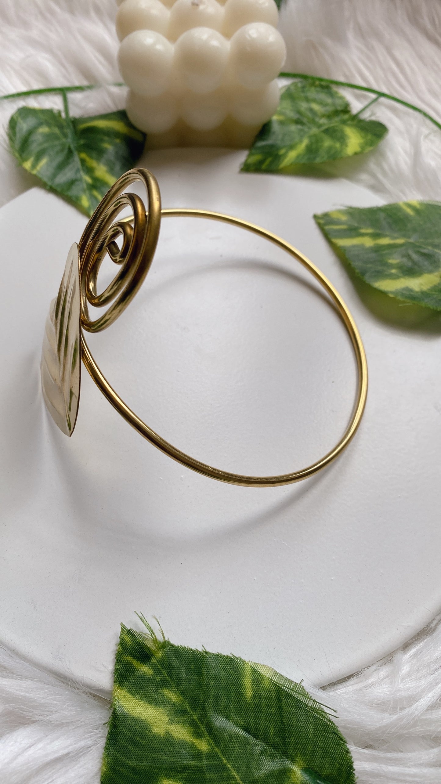 Manya Leaf And Spiral BajuBandh