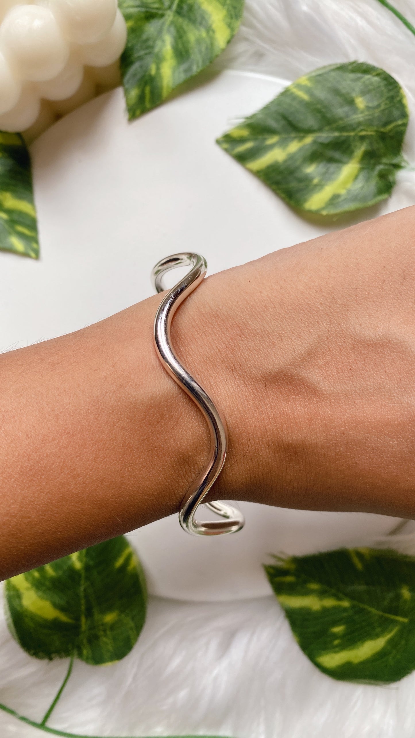 Namita Bangle - Silver