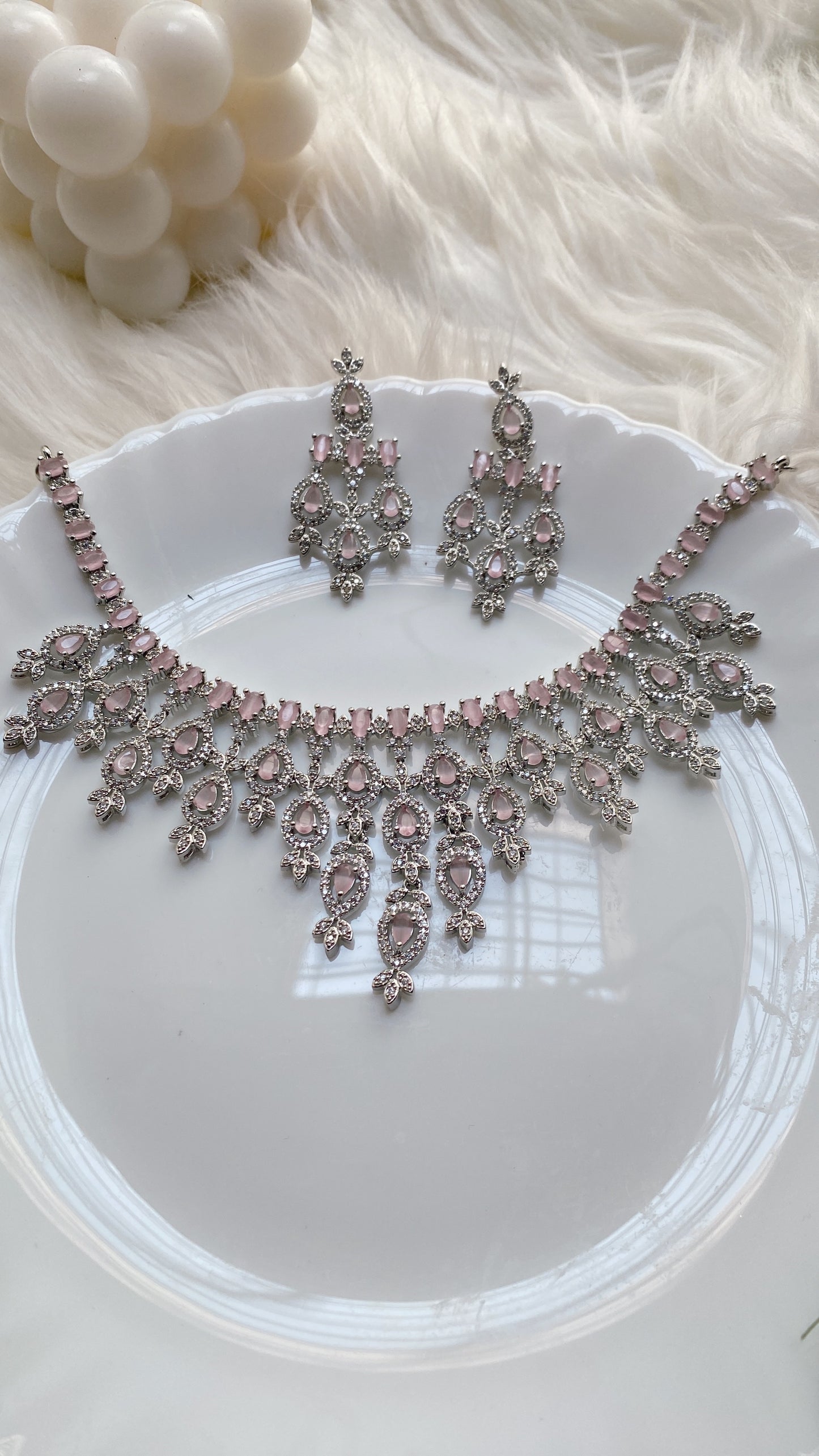 Radiant Bliss Necklace Set