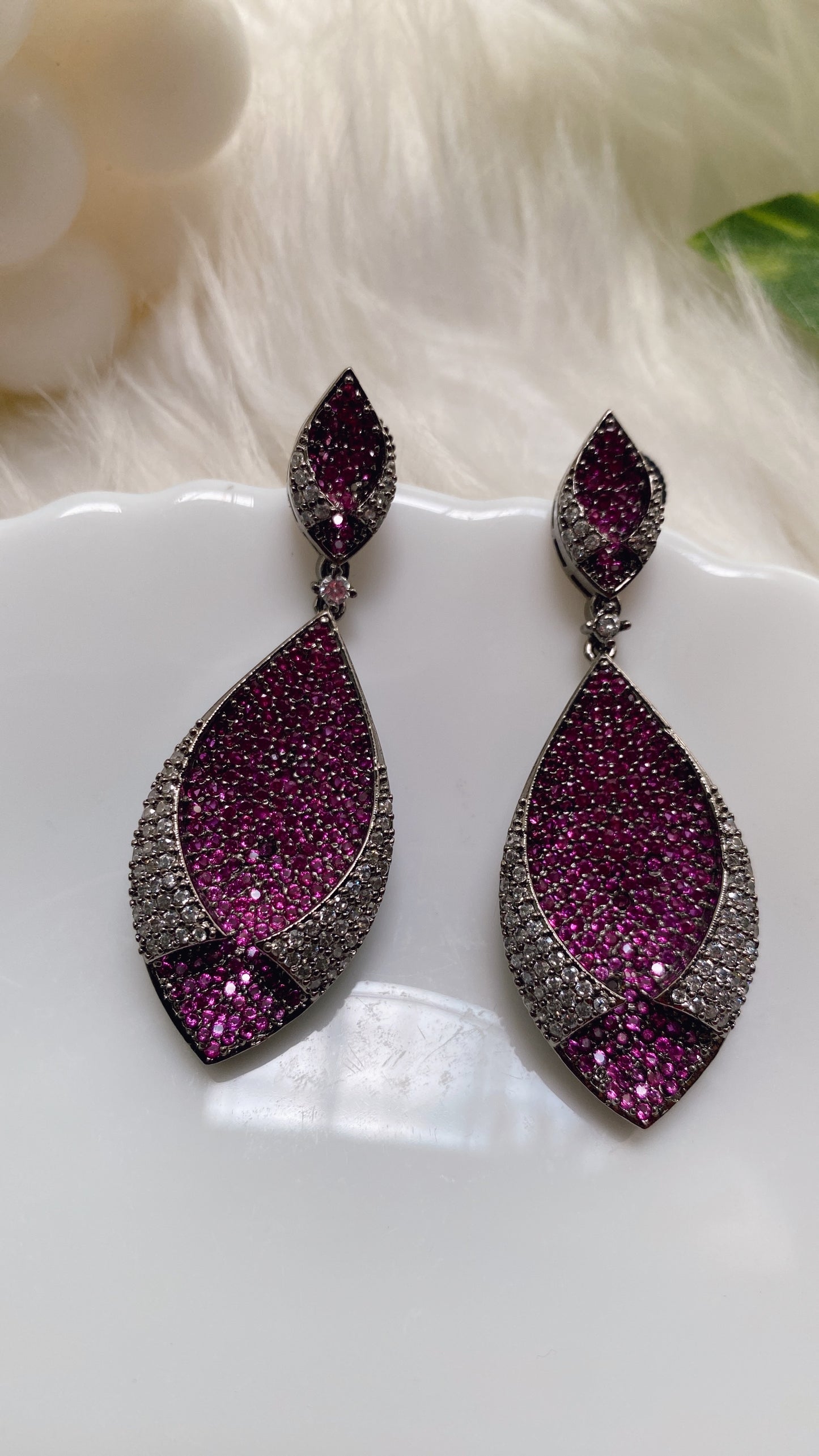 Rosy Twinkle Zirconi Earrings