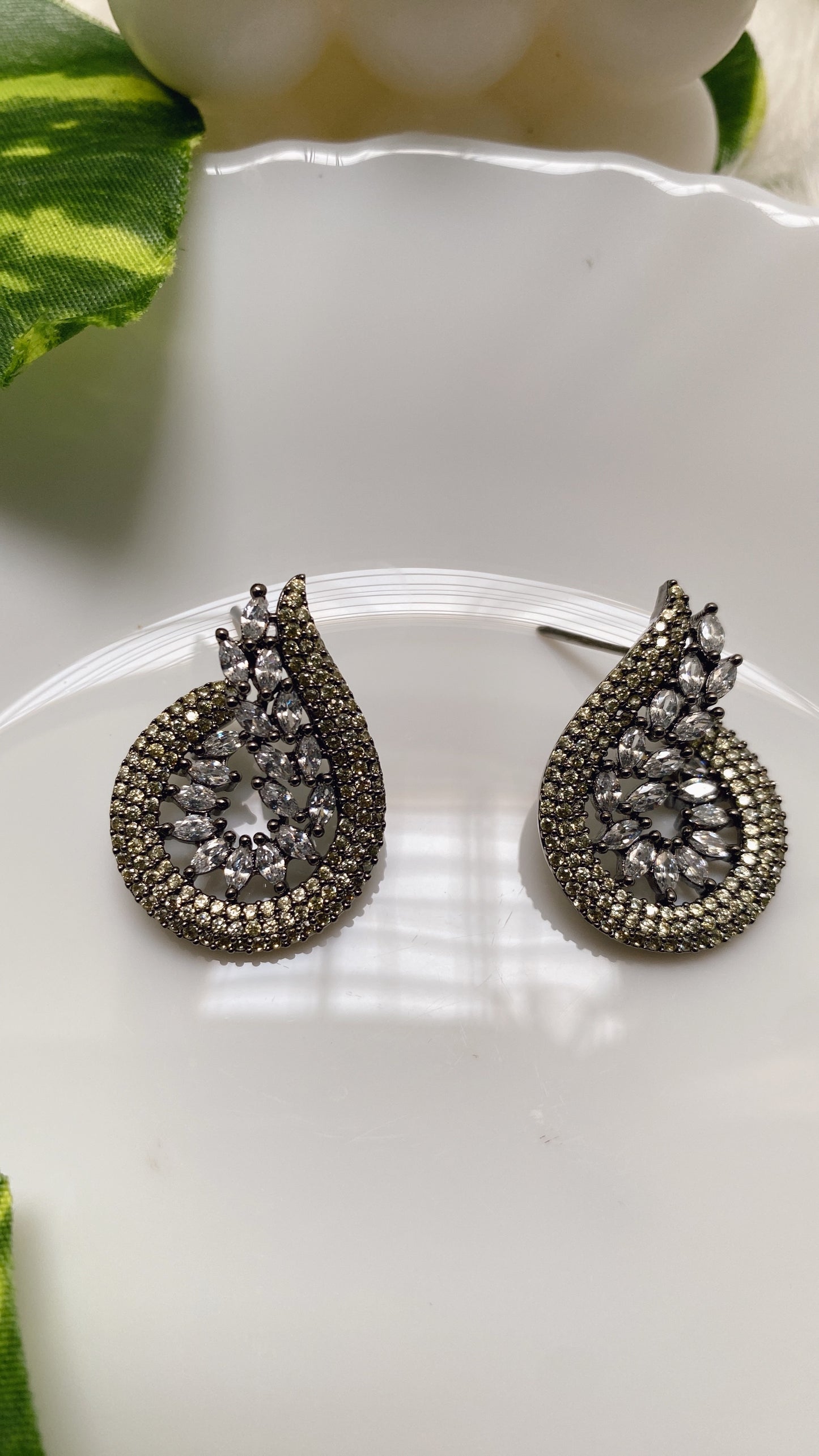 Timeless Allure zirconi Earrings