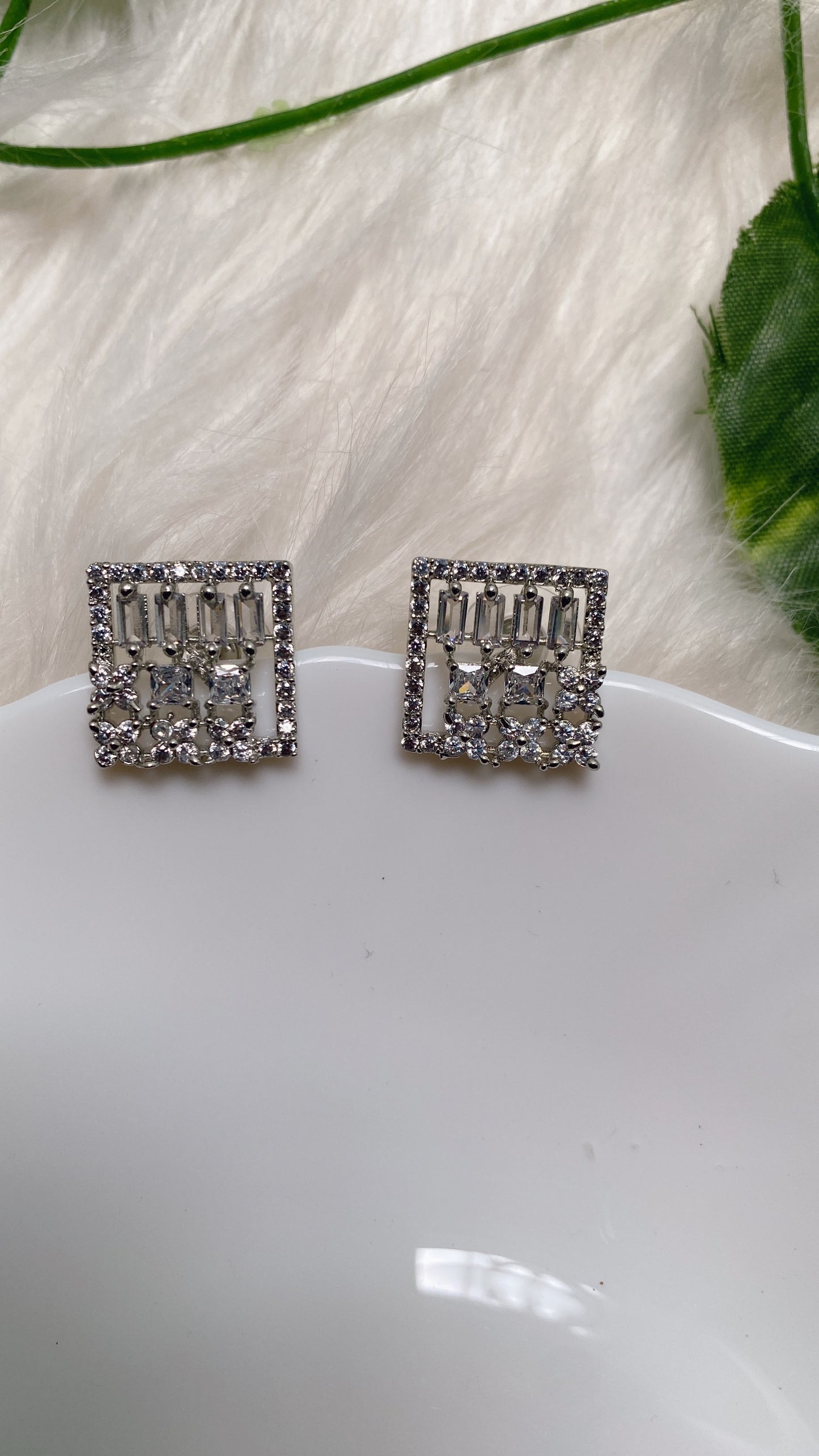 Dazzle Jewel AD Earrings