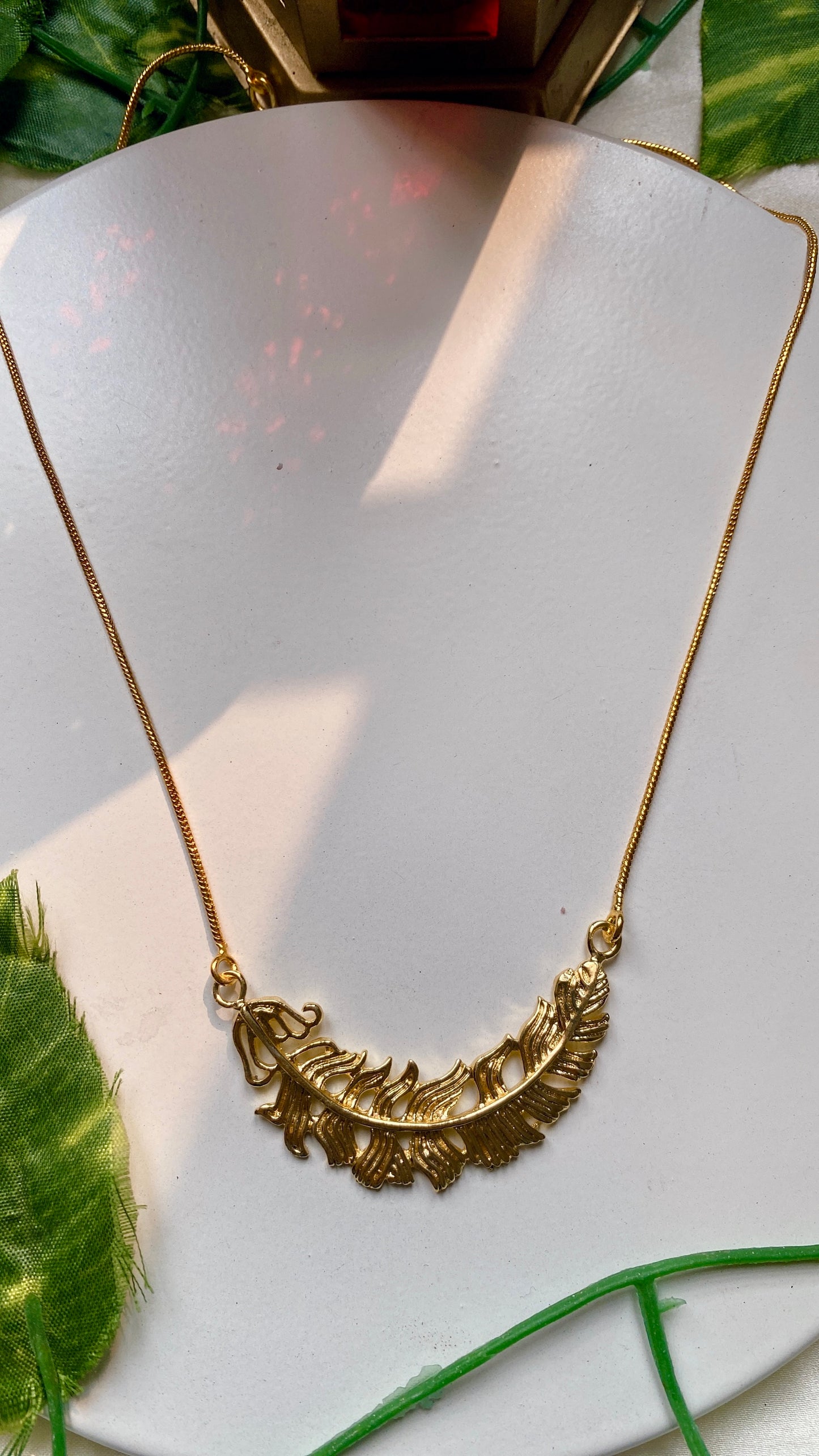 Leafy Breezy Necklace