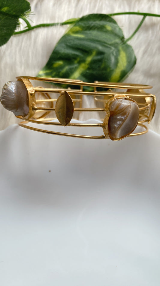 Timeless Turn MOP Brass Handcuff