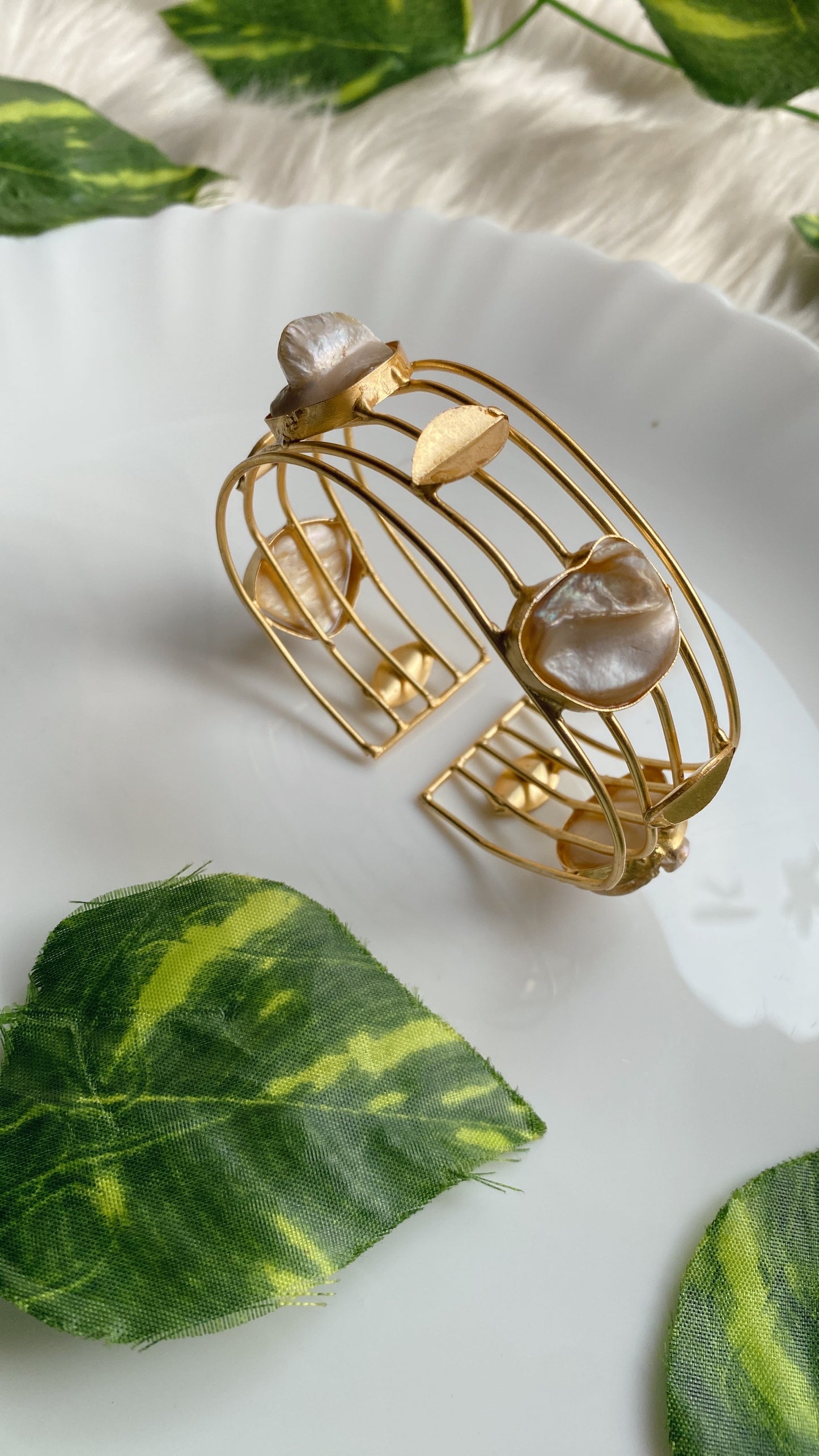 Timeless Turn MOP Brass Handcuff