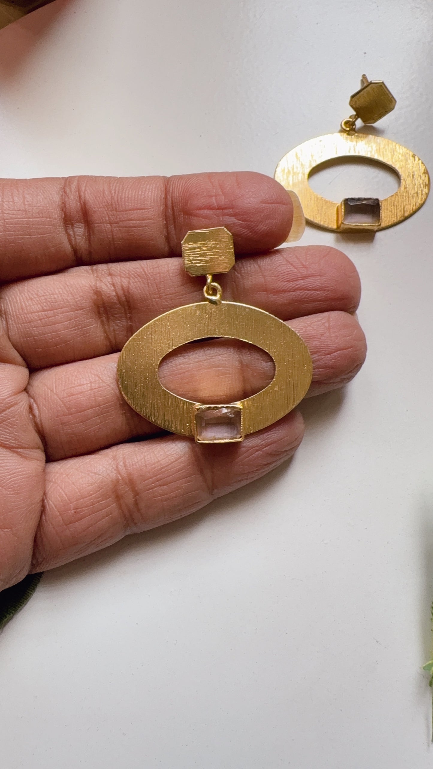 Roshika Earrings - Pink