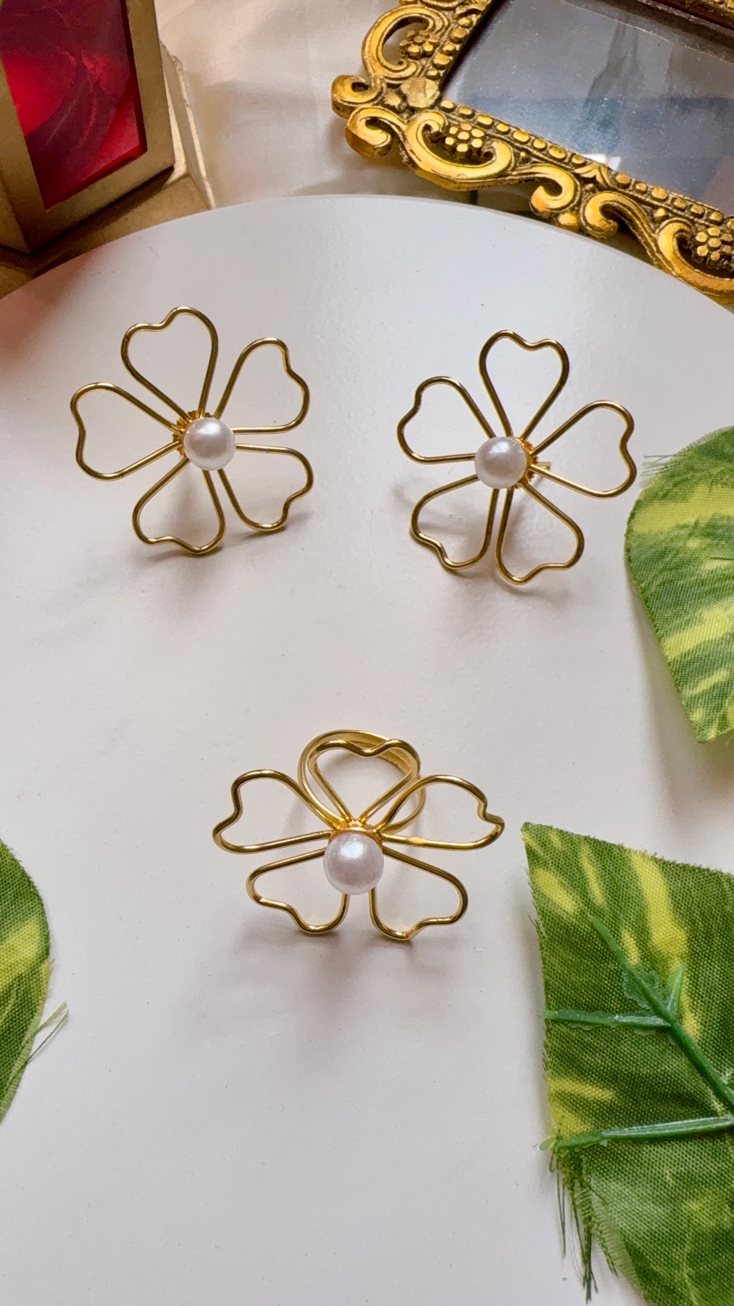 Noor-e-Gul Earrings and Ring Set