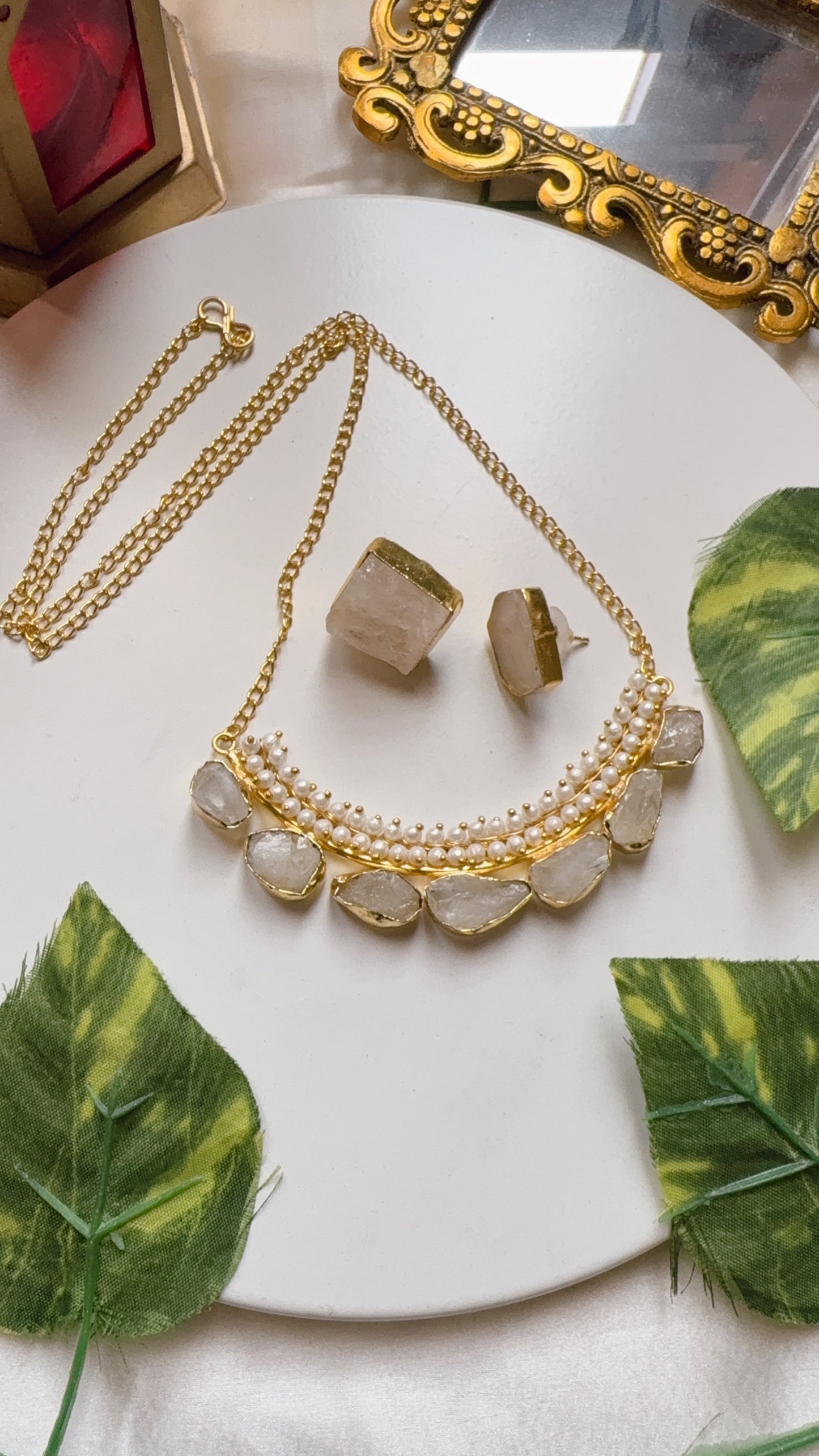 Noor Raw Uncut Stone Necklace