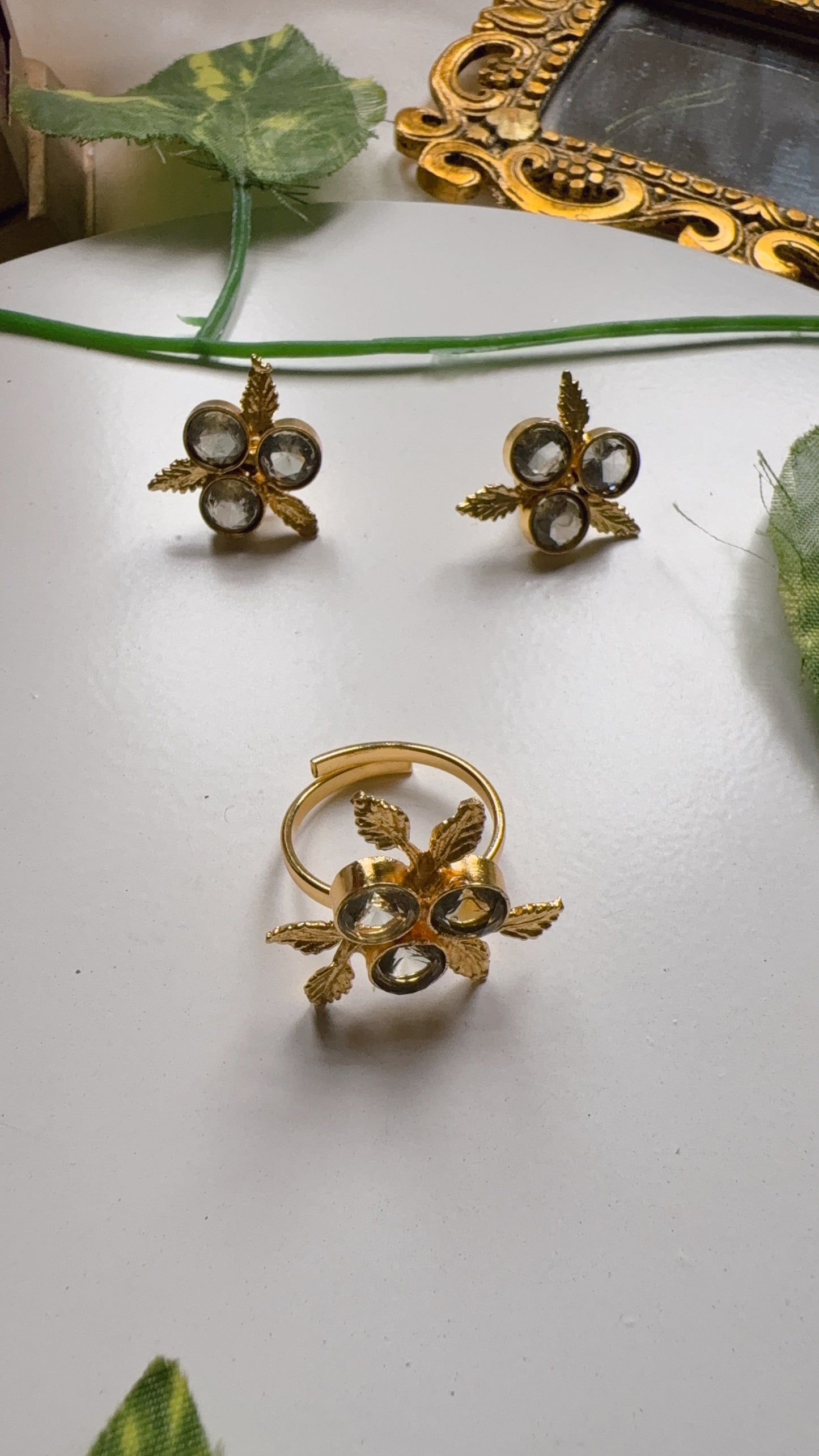 Noir Glow - Earrings and Ring Set