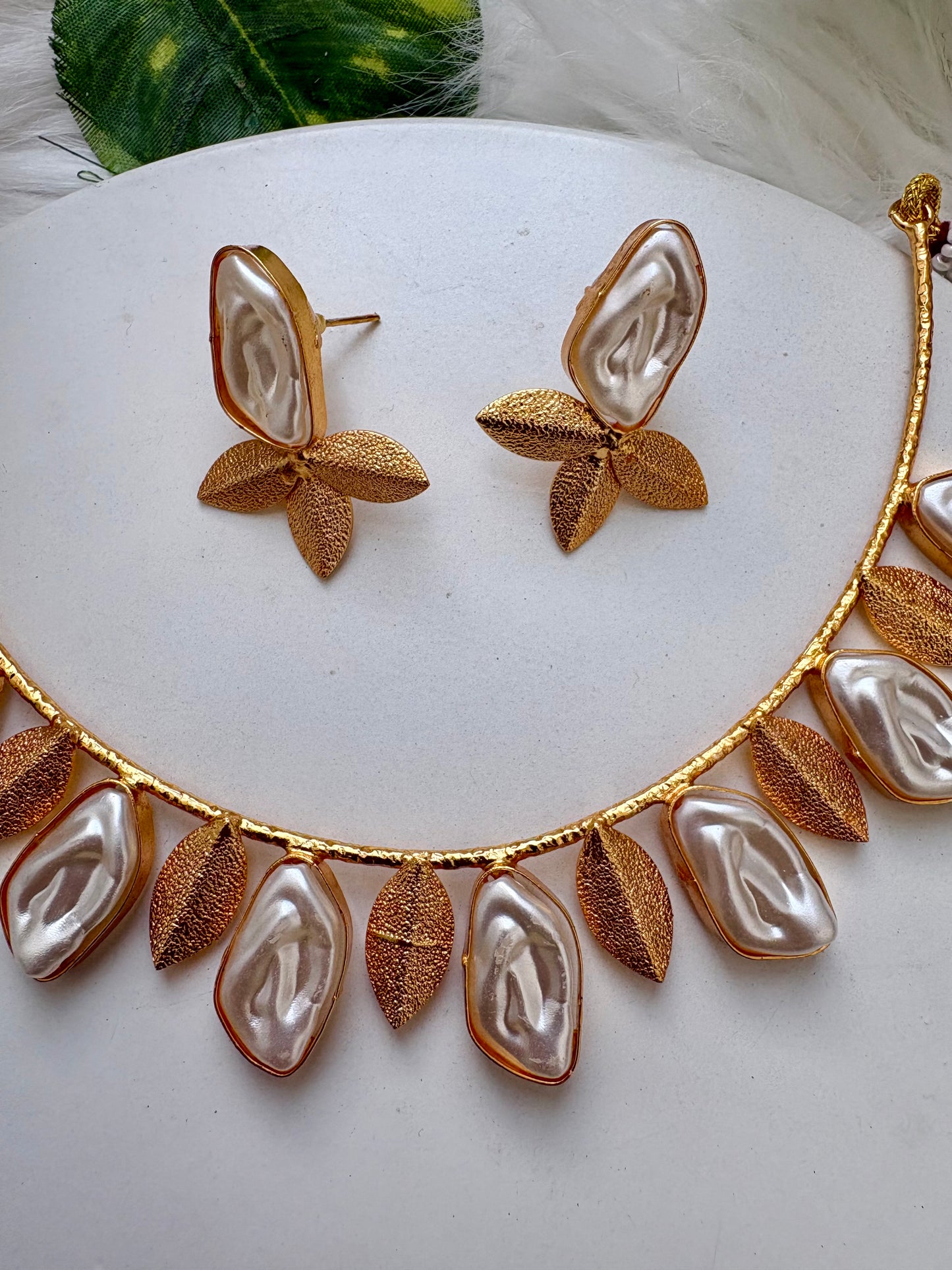 Yashvi Baroque Necklace