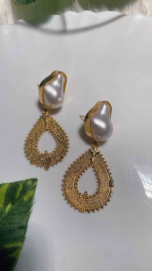 Baroque Drop Earrings