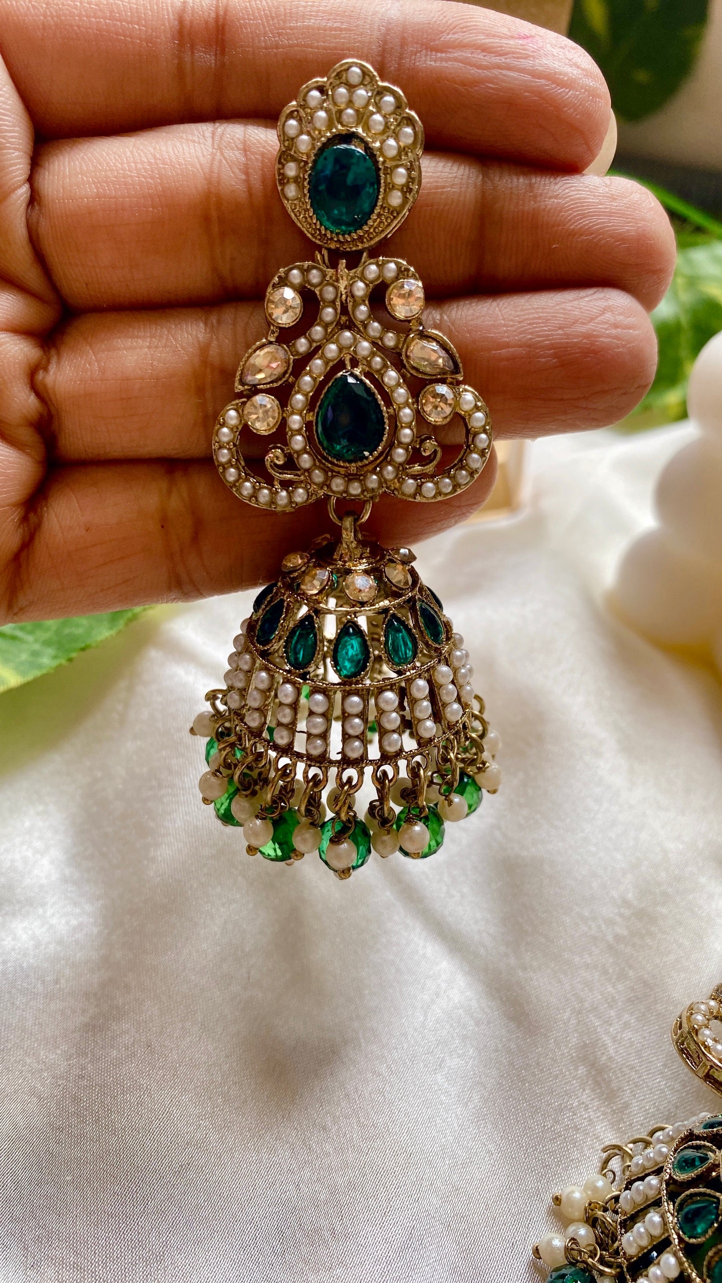 Ruhani Green Jhumka