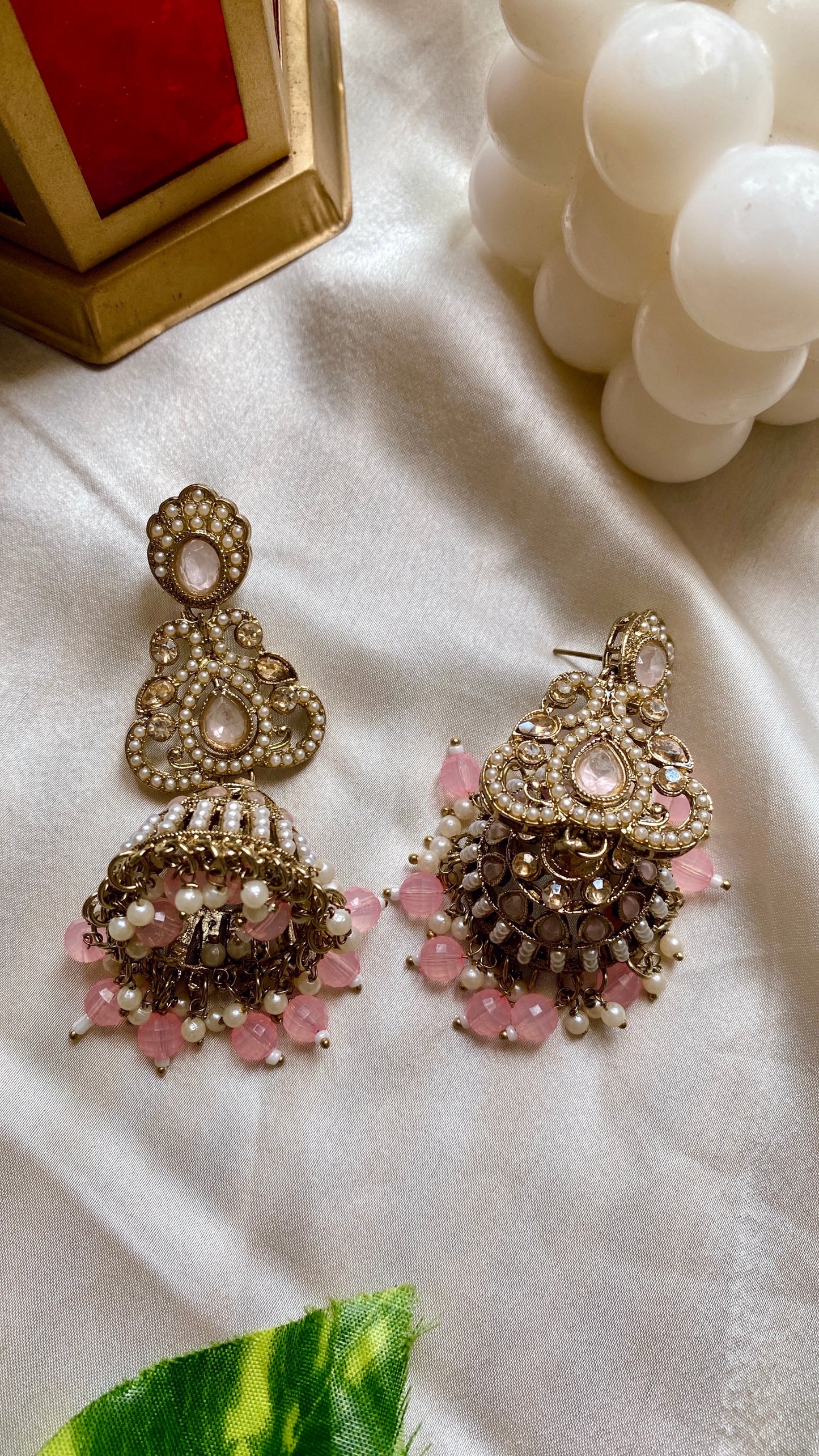 Ruhani Pink Jhumka