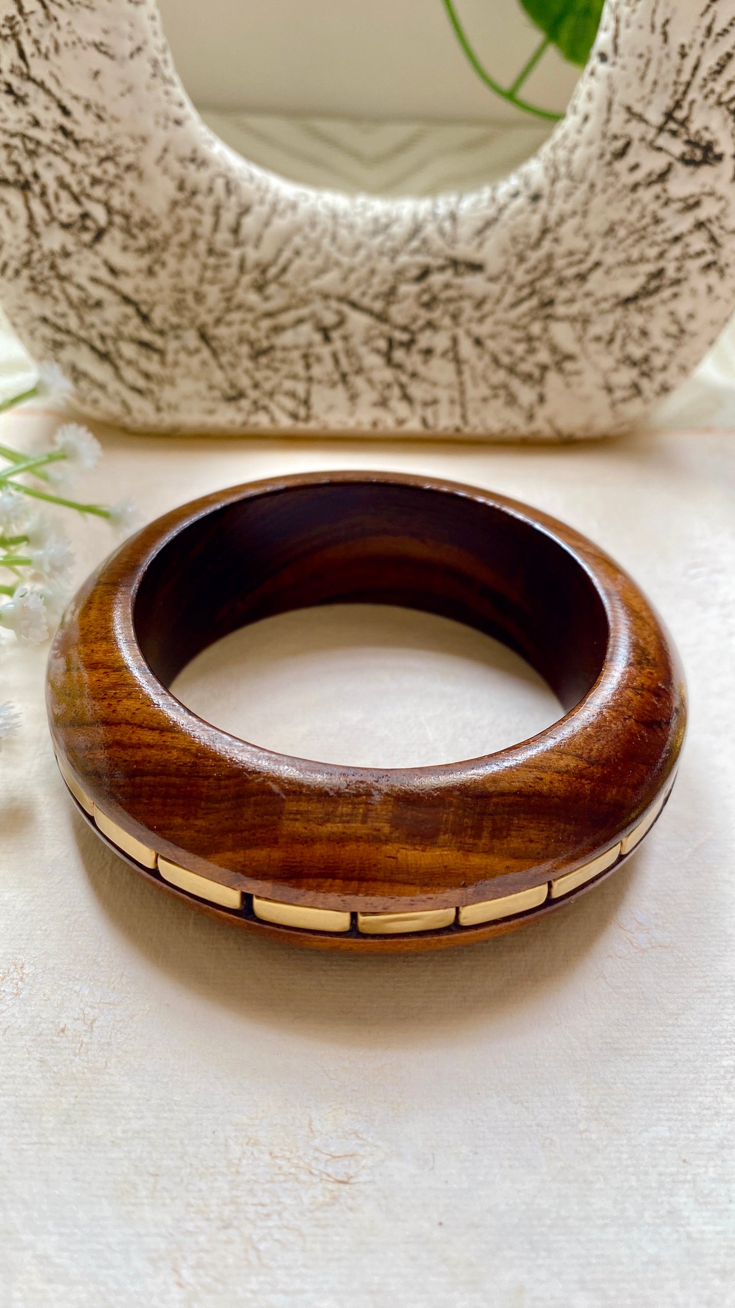 Noorika Wooden Bangle
