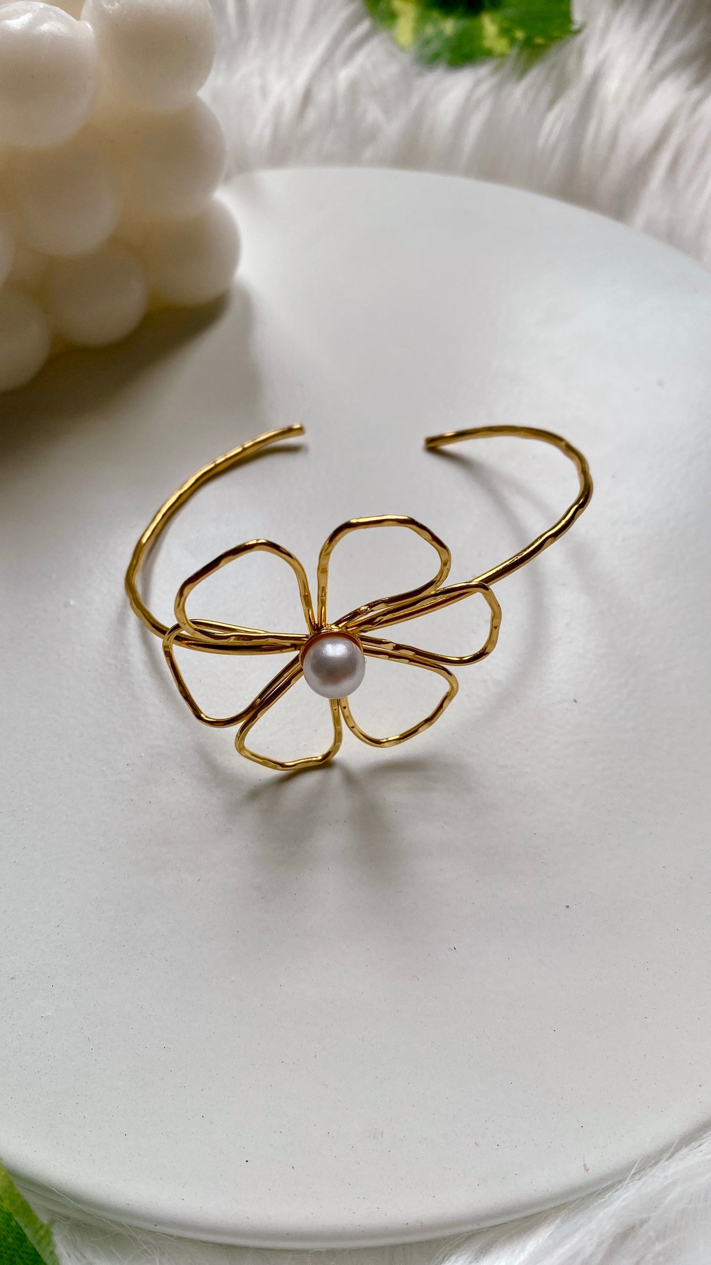 Petal Promise Handcuff