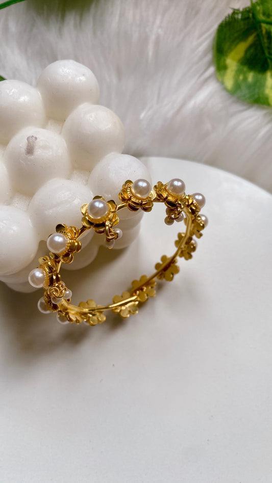 Sundri Pearl Bangle