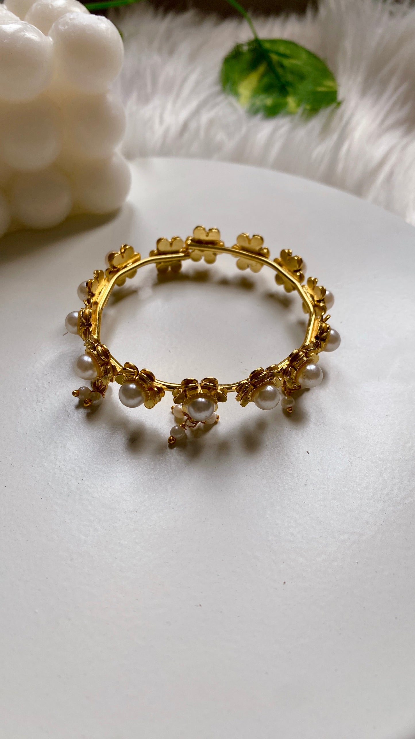 Sundri Pearl Bangle