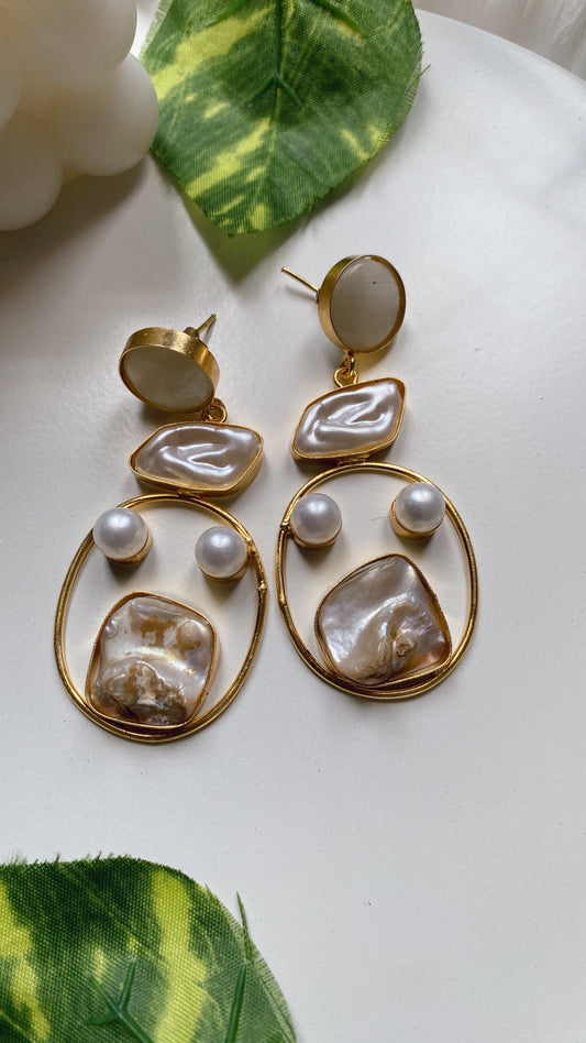 Maanvi Earrings