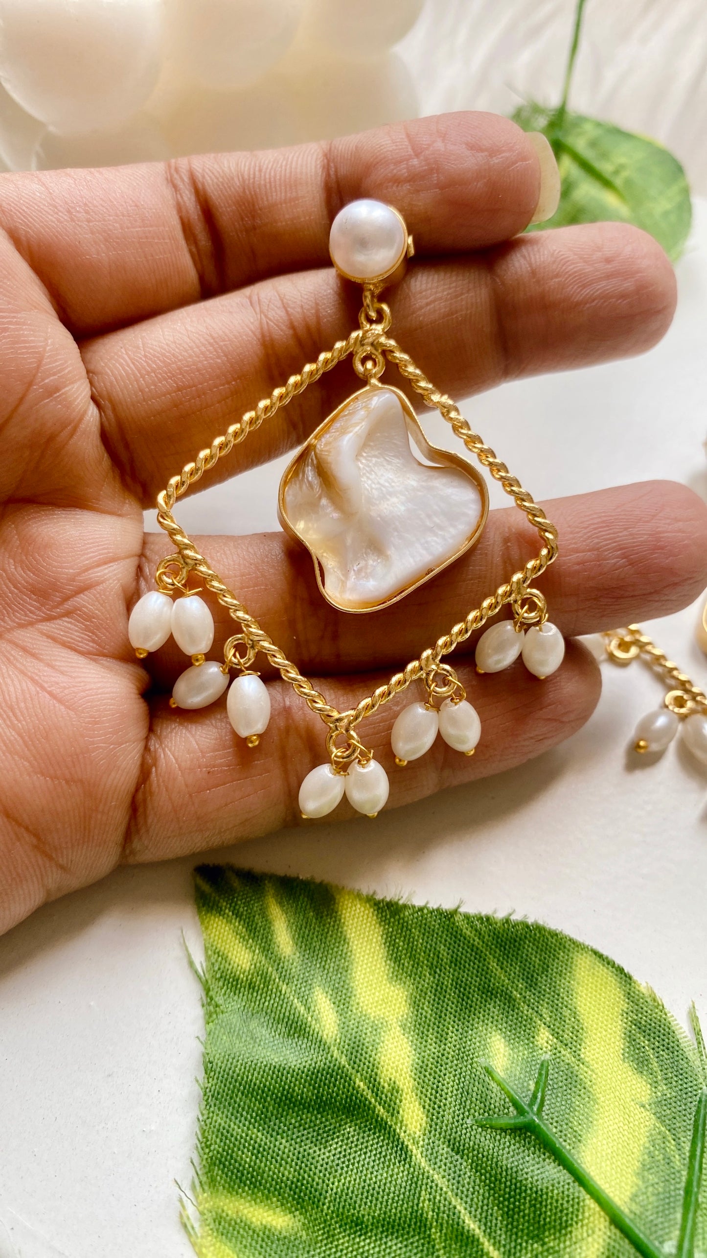 Apurva MOP Pearly Earrings