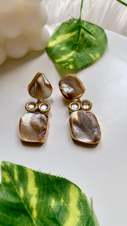 MOP Kundan Earrings