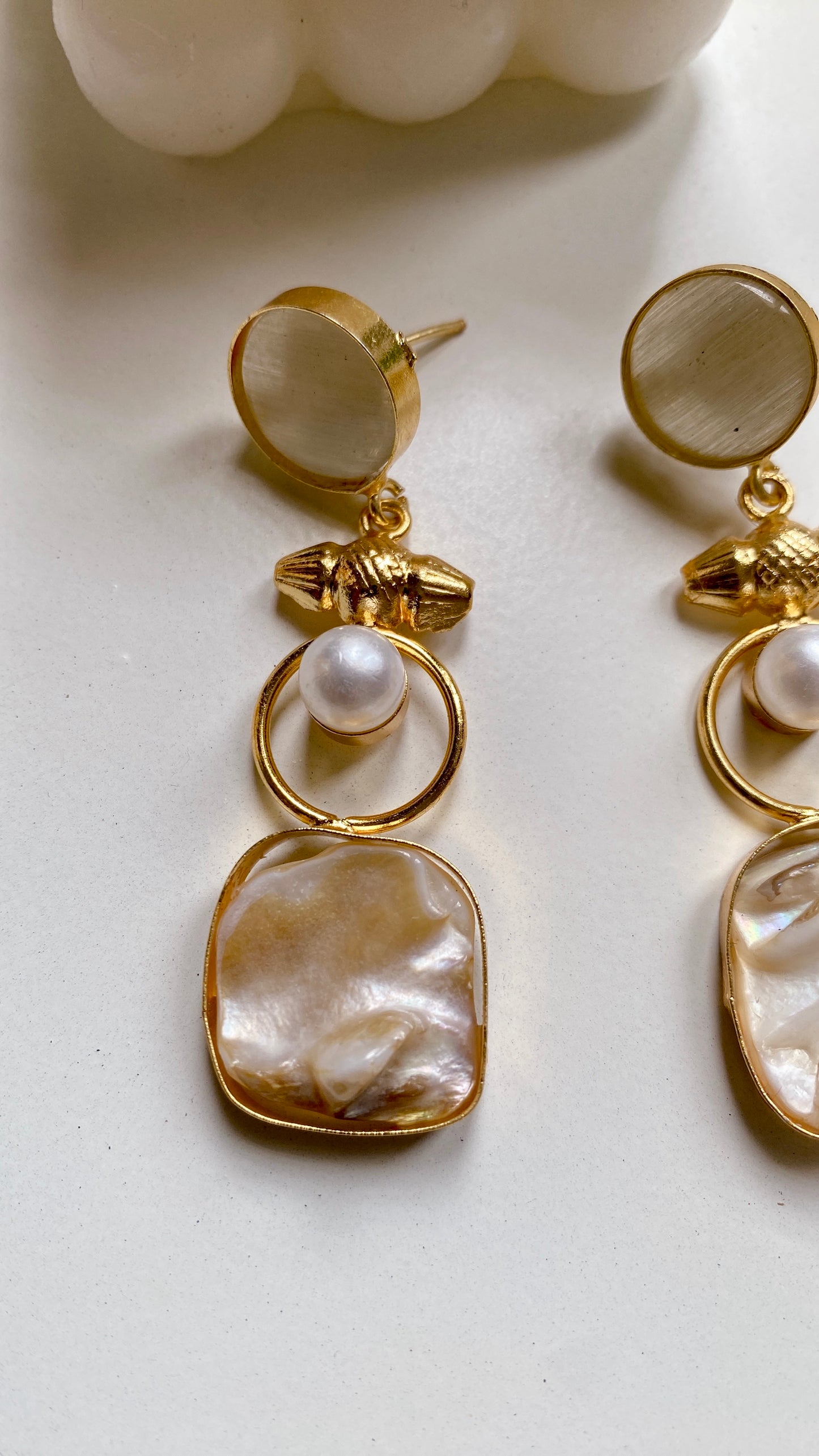 Himani MOP Earrings