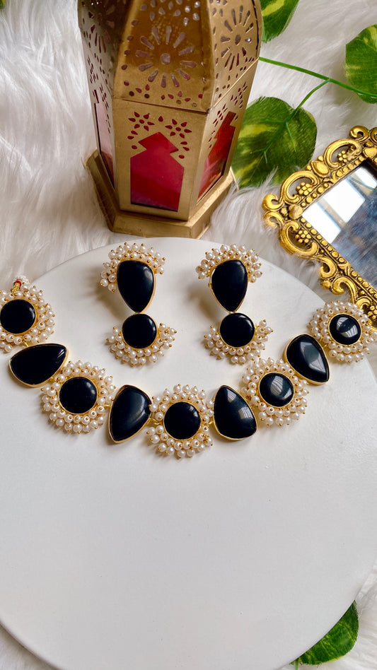 Amaya Necklace - Black