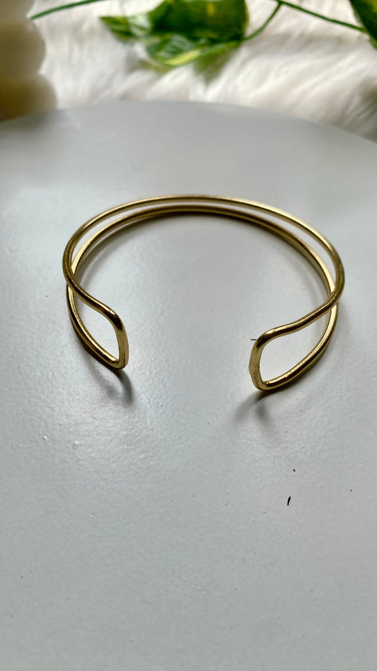 Taru Brass Handcuff
