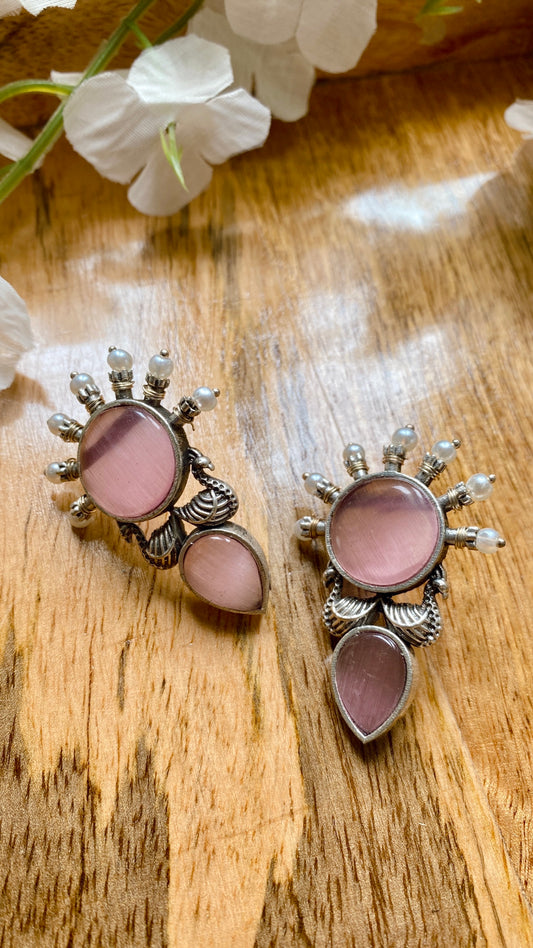 Gulika Studs - Pink