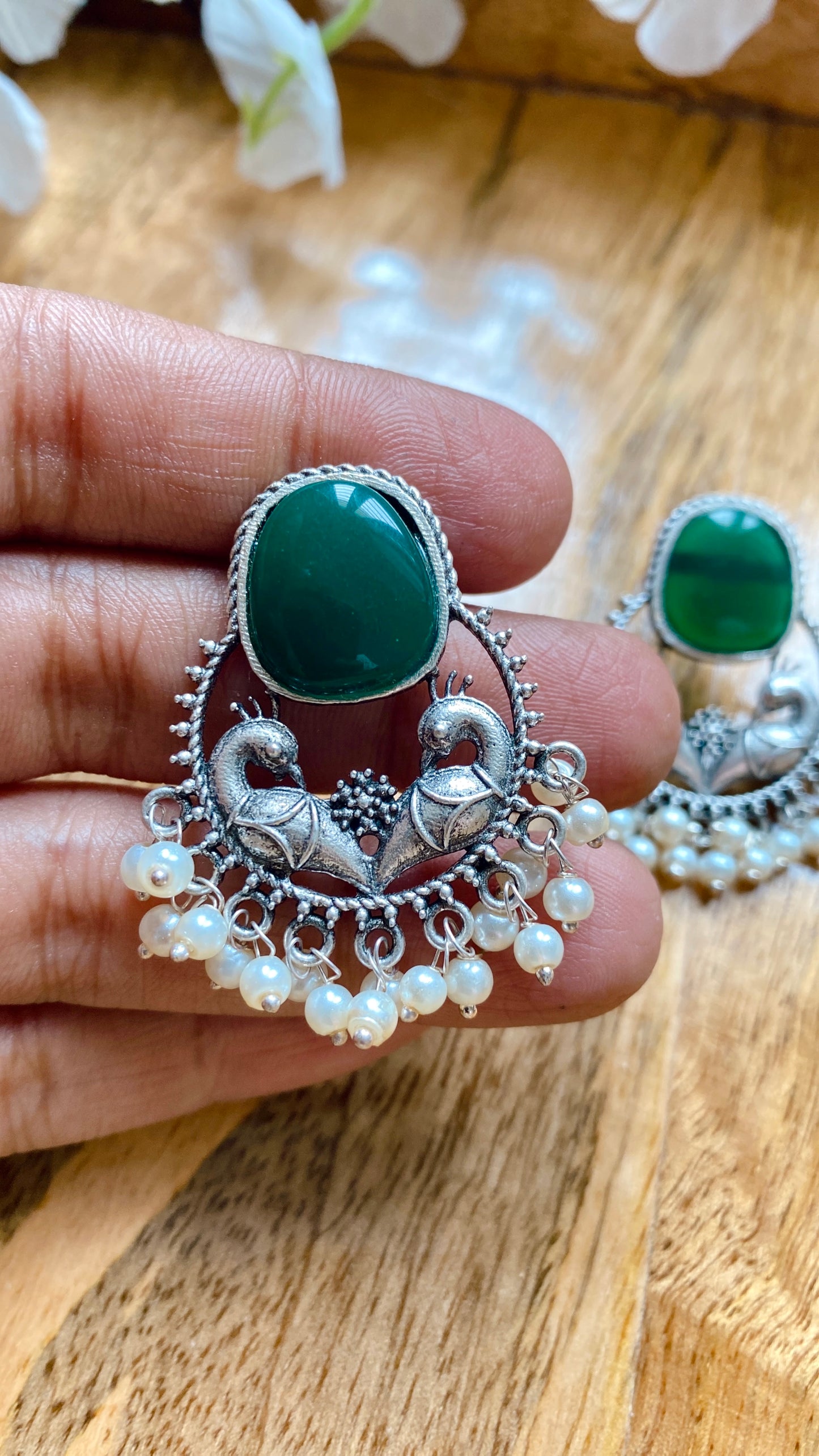 Saanika mor Earrings