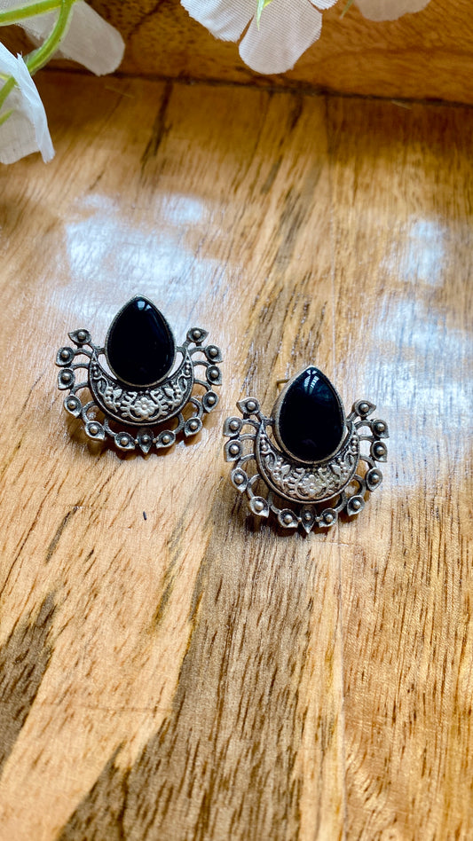 Neesha Studs - Black