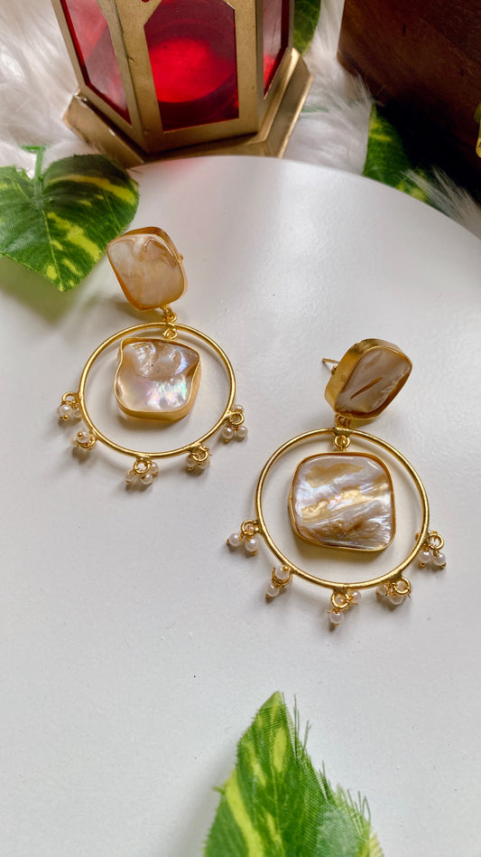 Devina Dangles