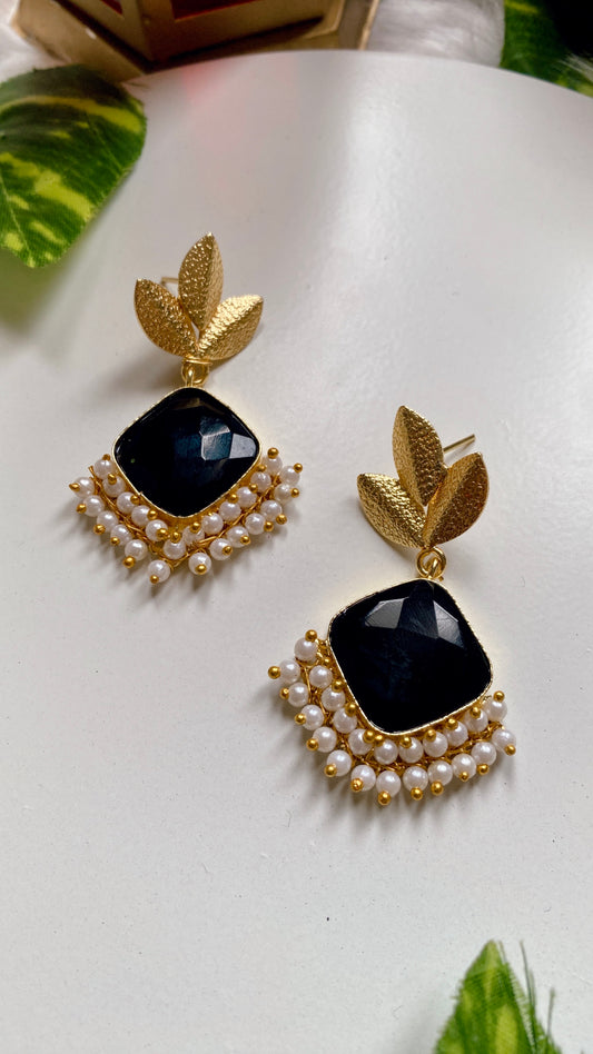 Mira phool Earrings - Black