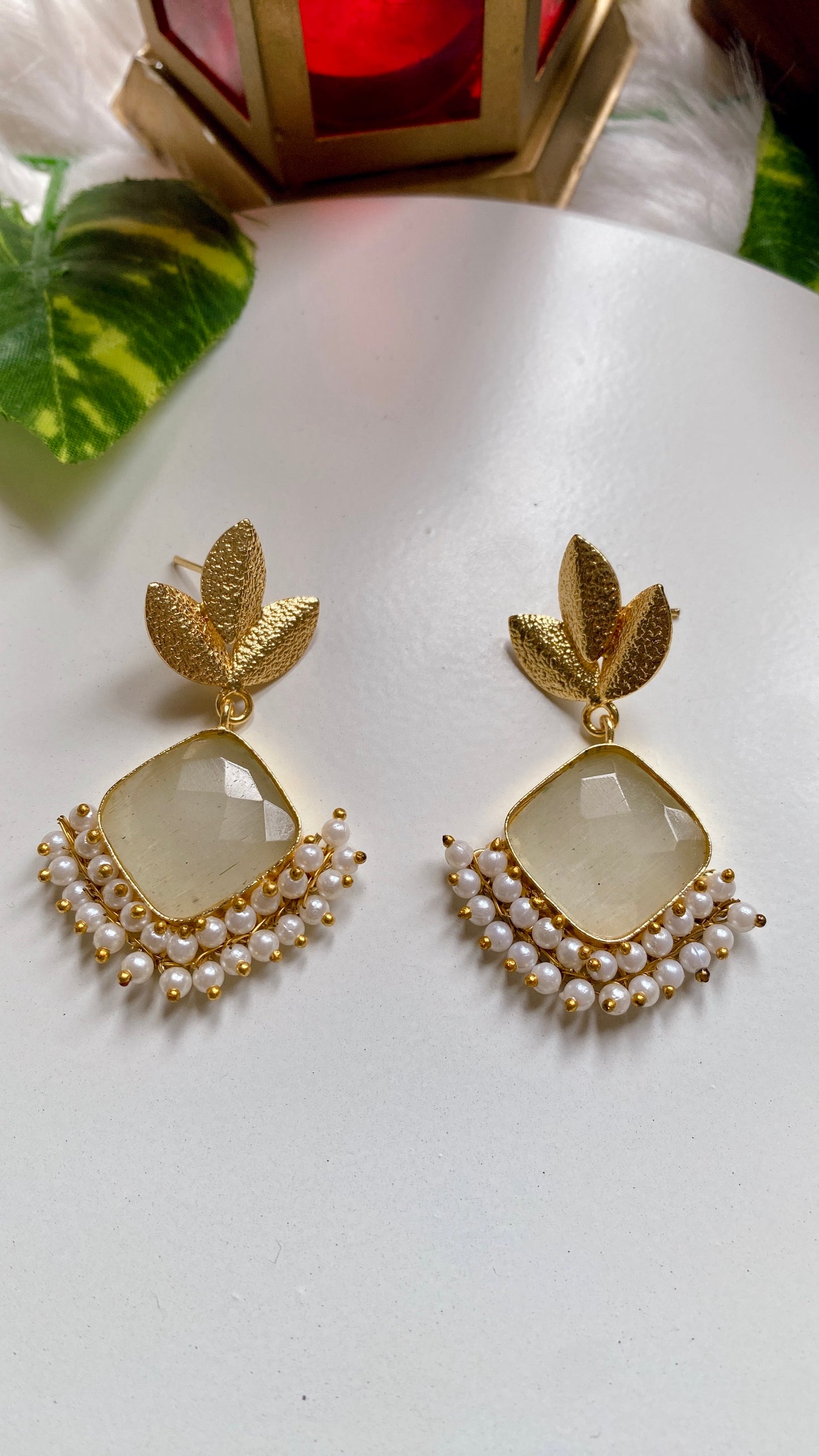 Mira phool Earrings - White