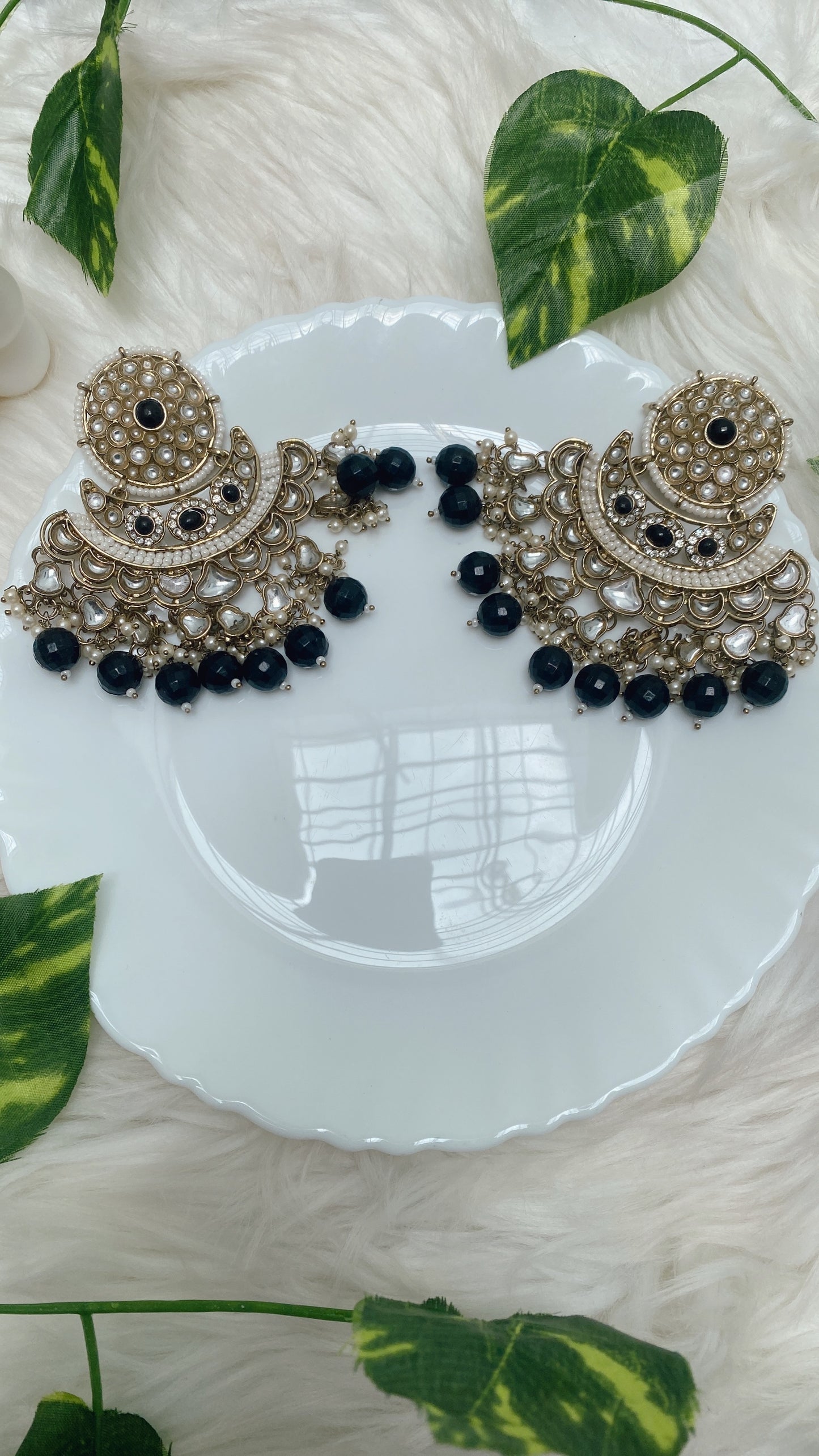 Madhubala Black Chandbali earrings