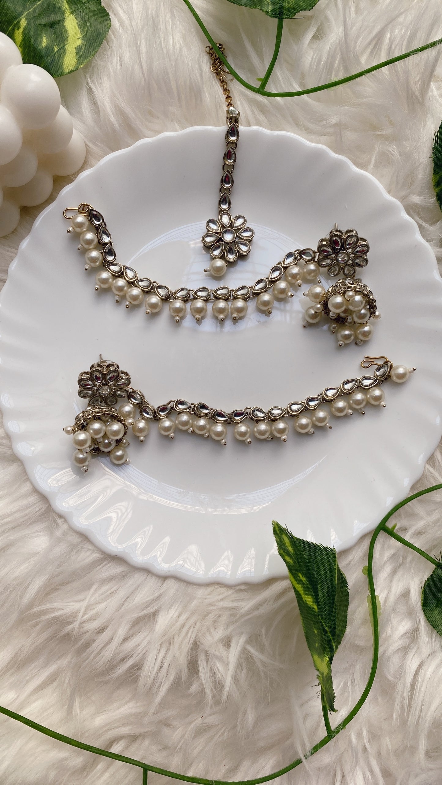 Amayra bahubali earrings and mangtikka set