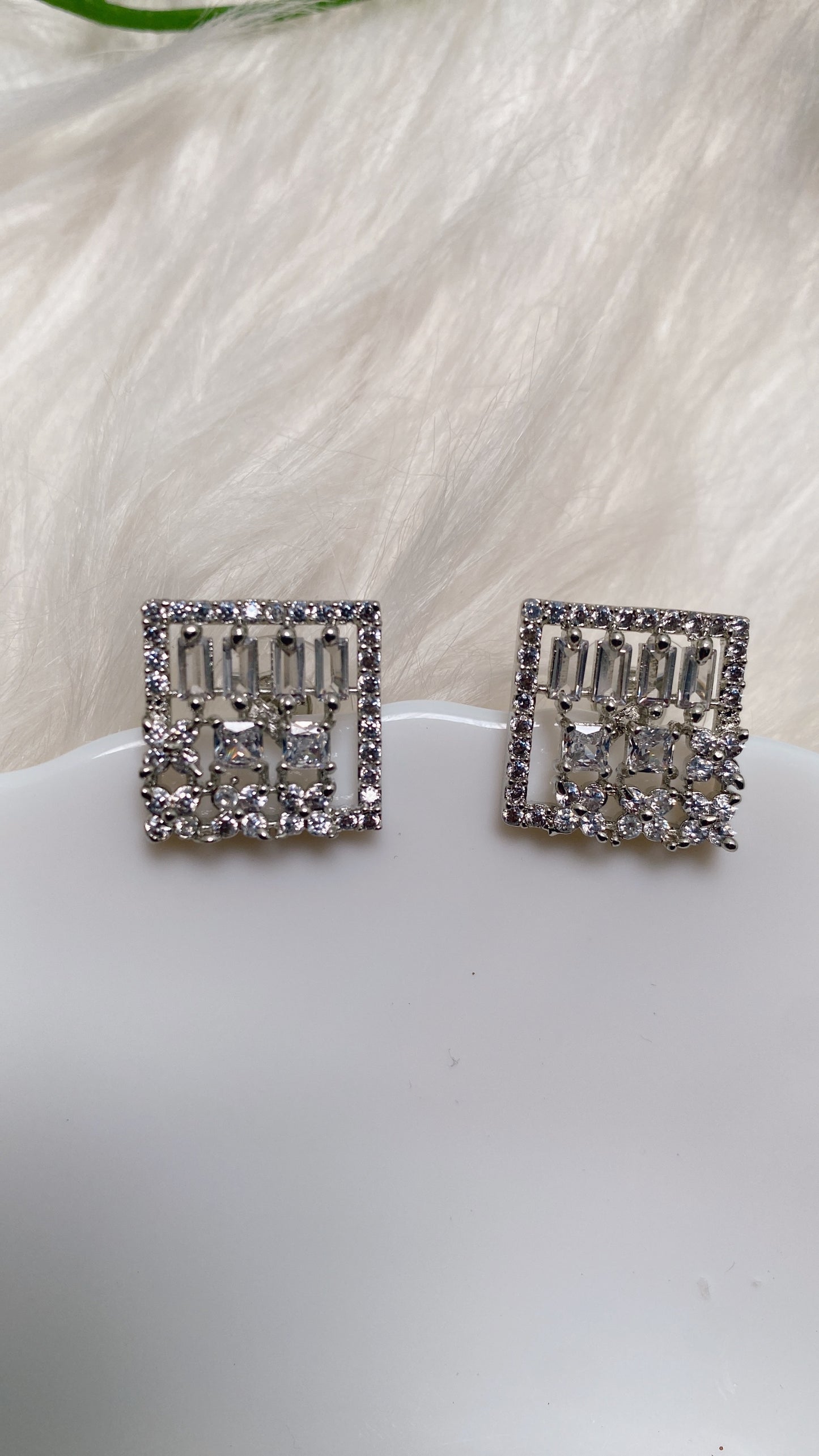 Dazzle Jewel AD Earrings