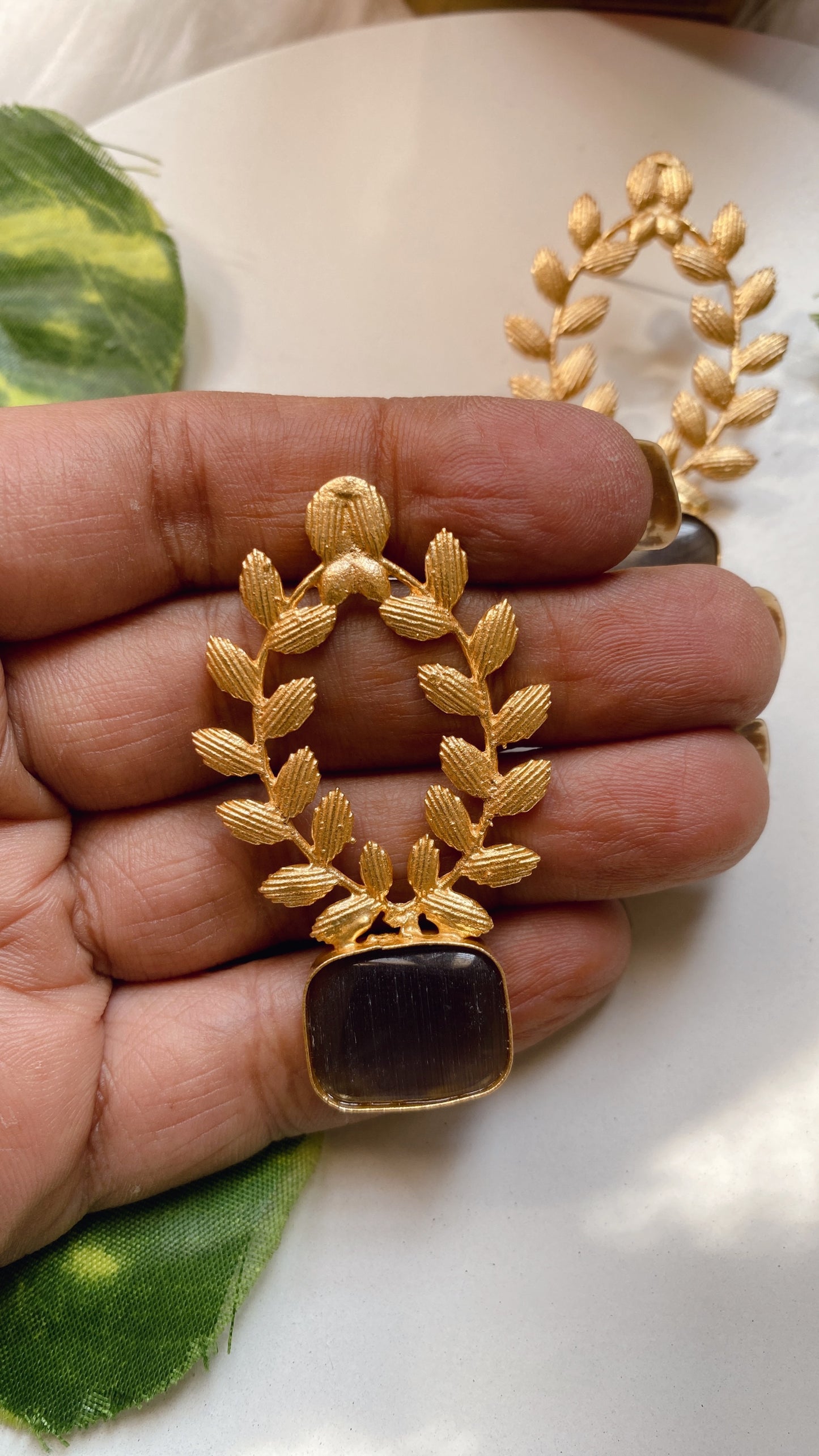 Aurora Earrings - Black