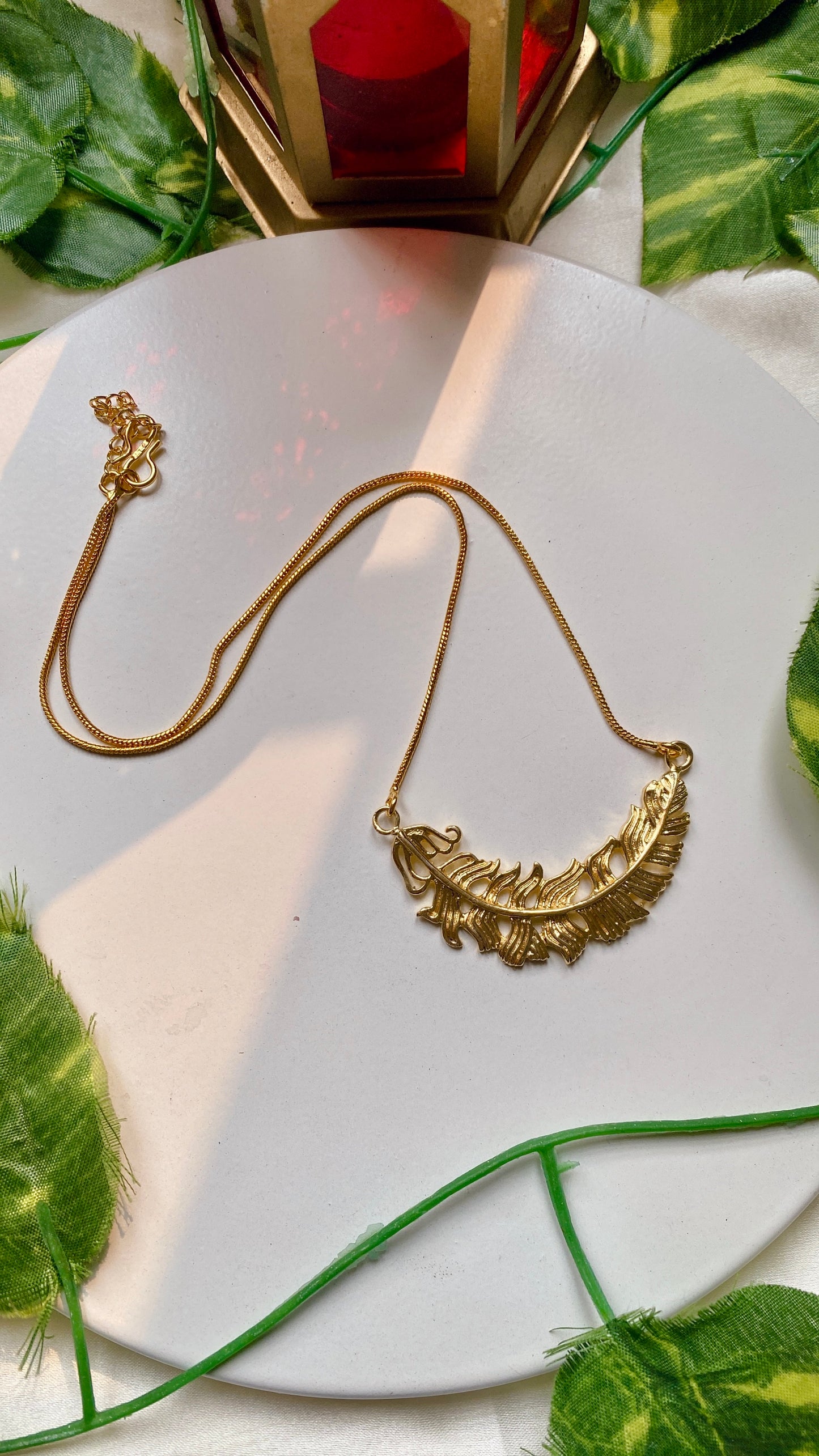 Leafy Breezy Necklace