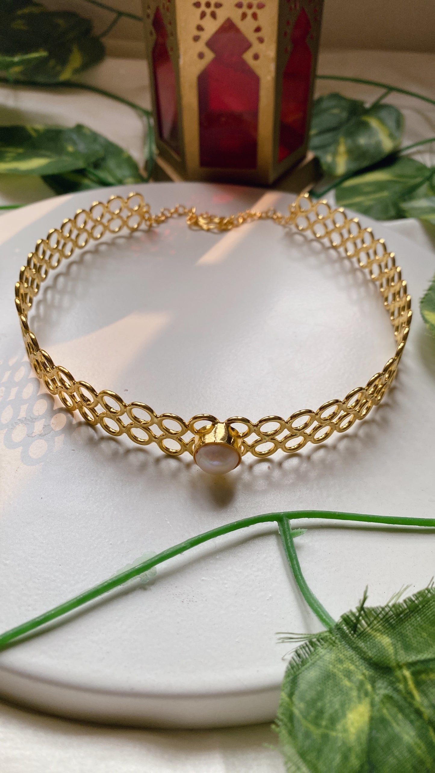 Avika Choker