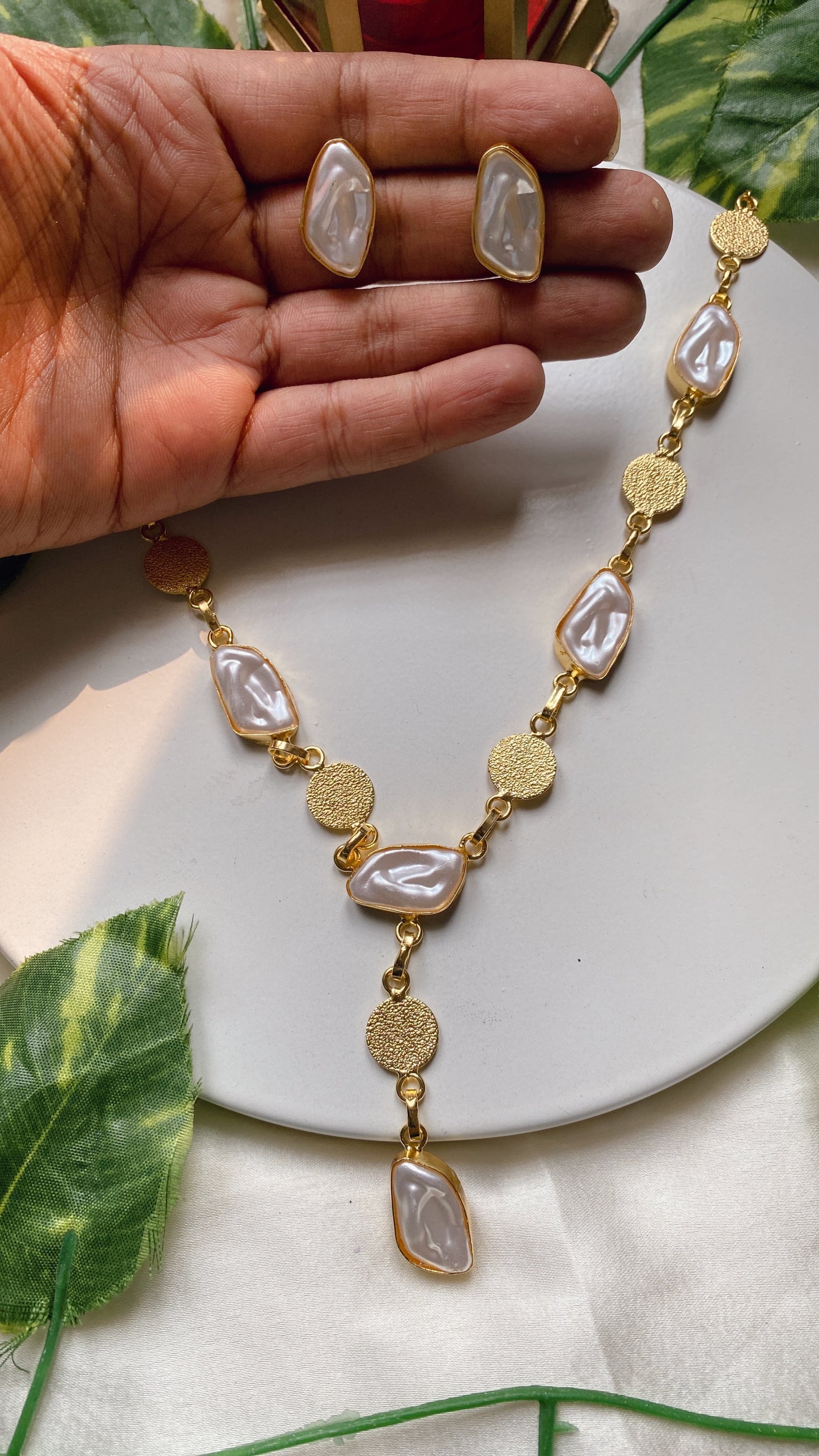Heer Baroque Necklace